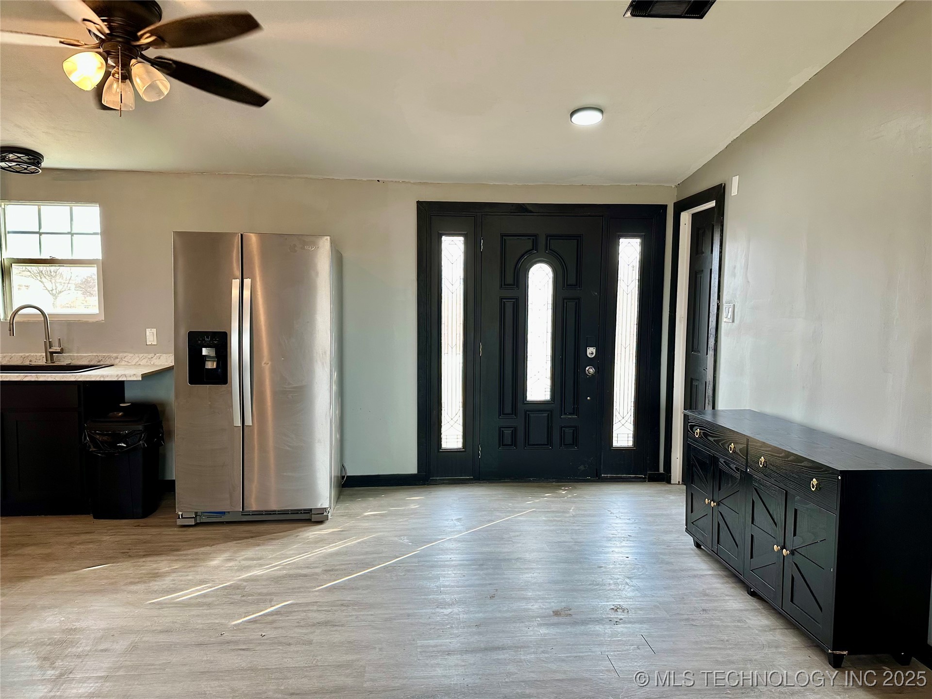 24094 N County Road 3350 Property Photo 2