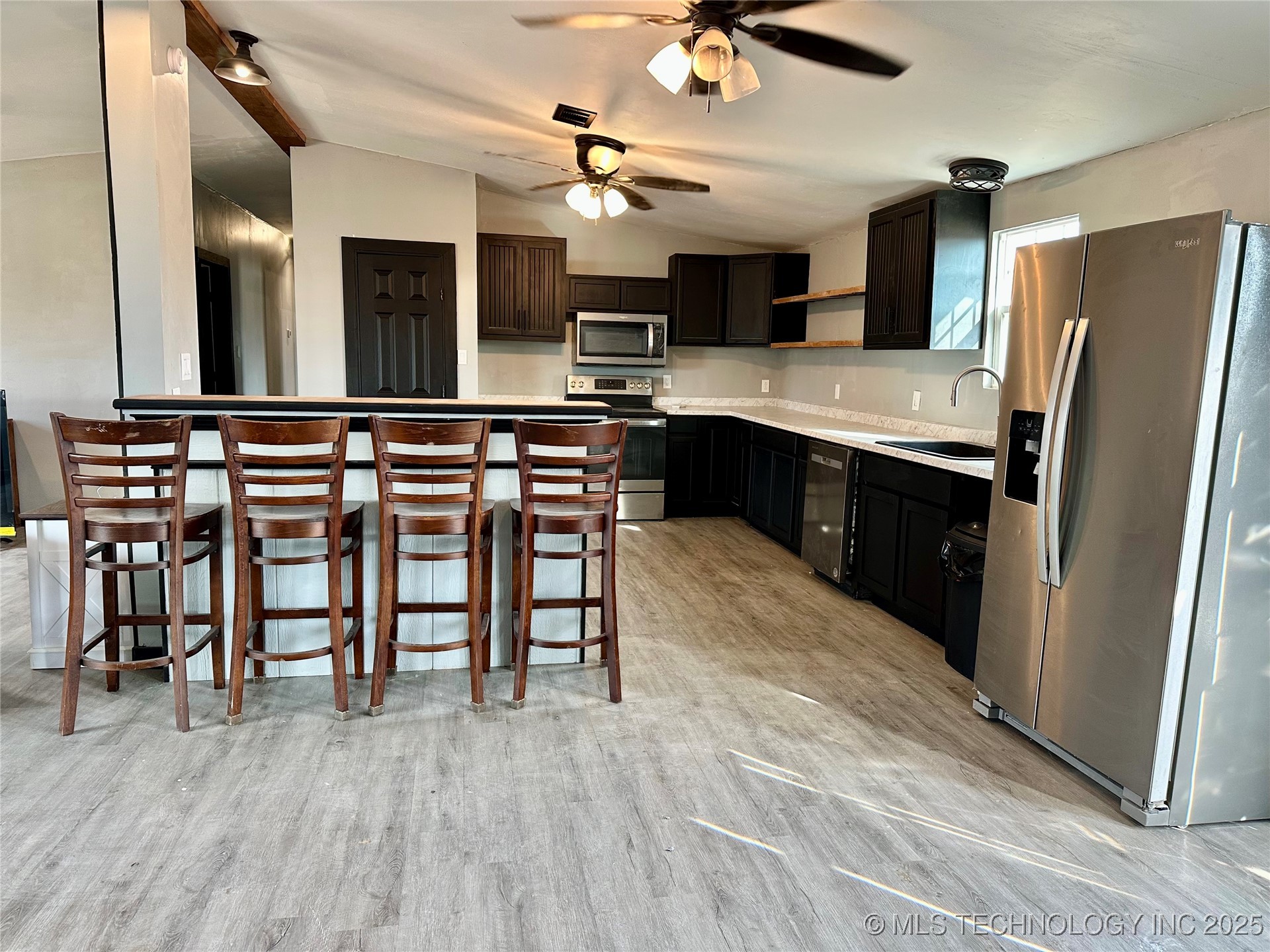 24094 N County Road 3350 Property Photo 5