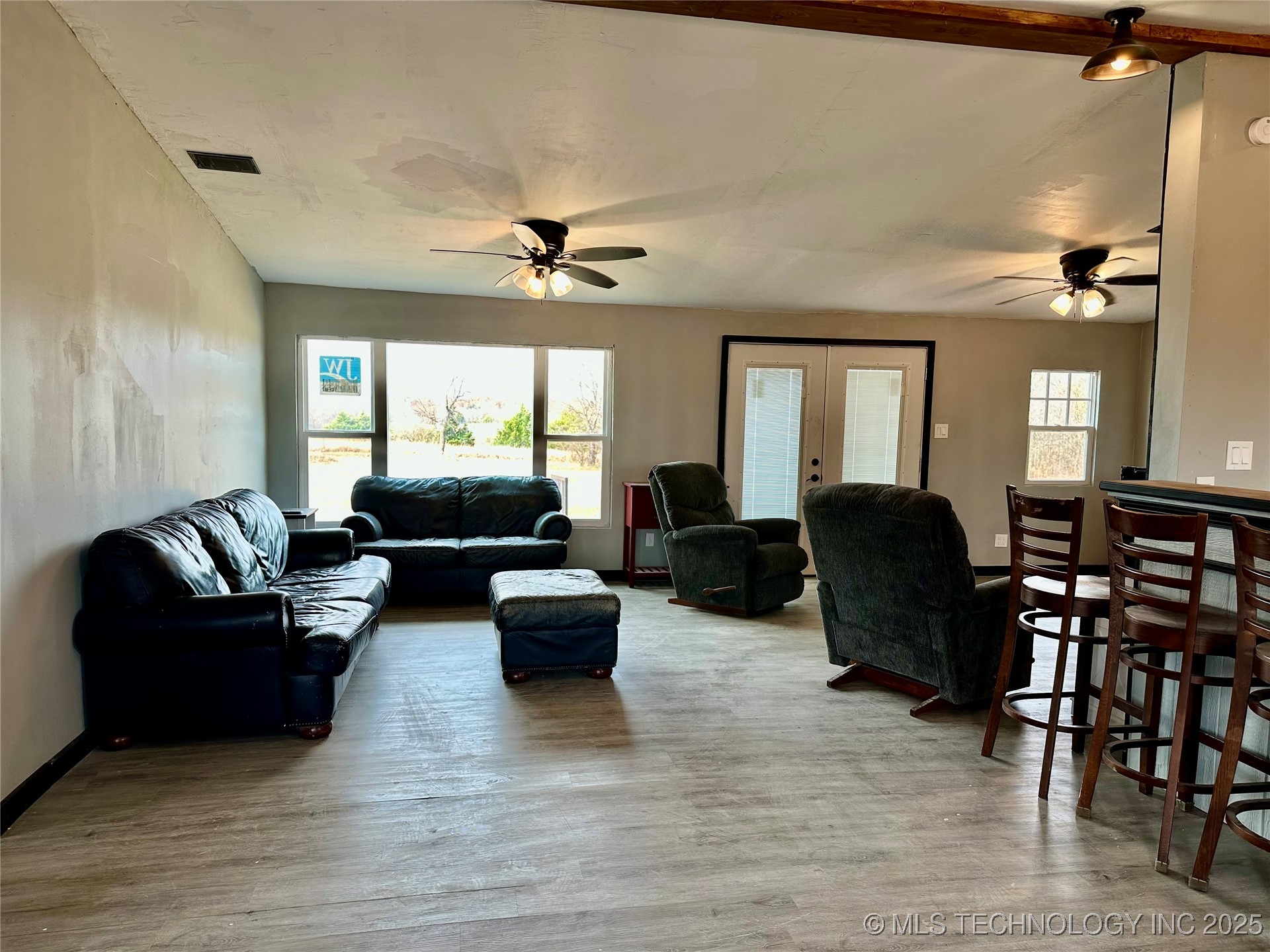 24094 N County Road 3350 Property Photo 7