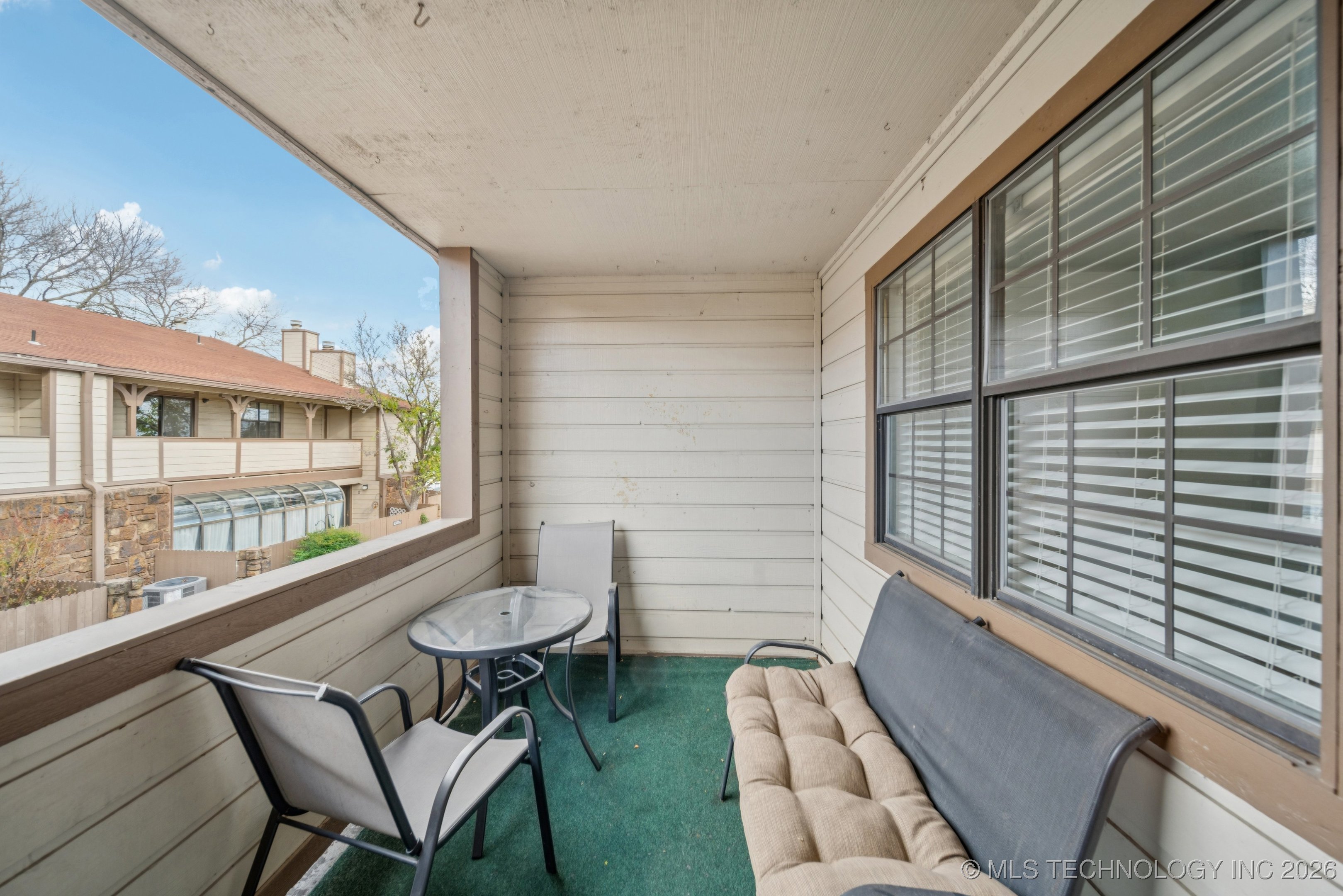 6526 S Memorial Drive D Property Photo 6