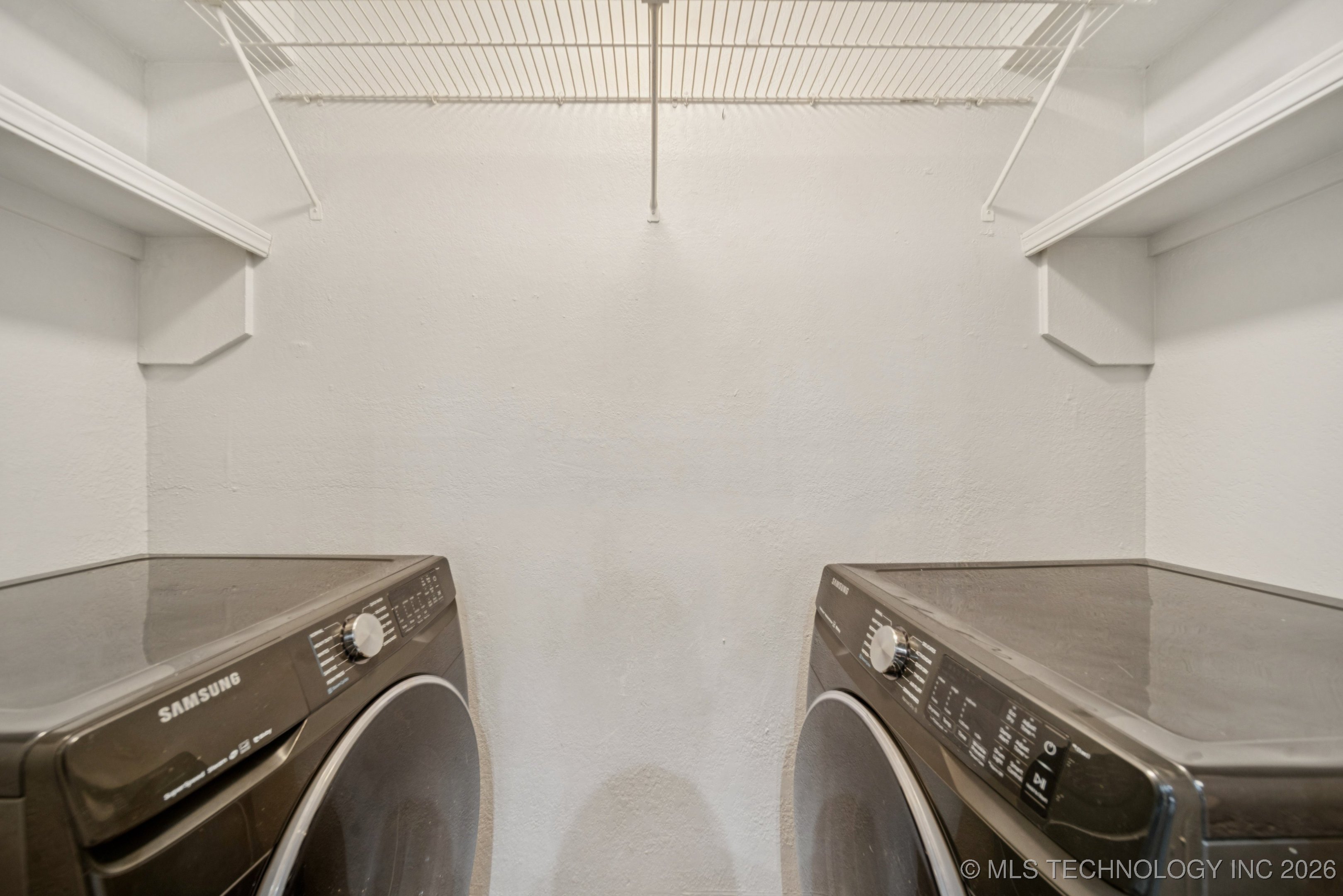 6526 S Memorial Drive D Property Photo 11