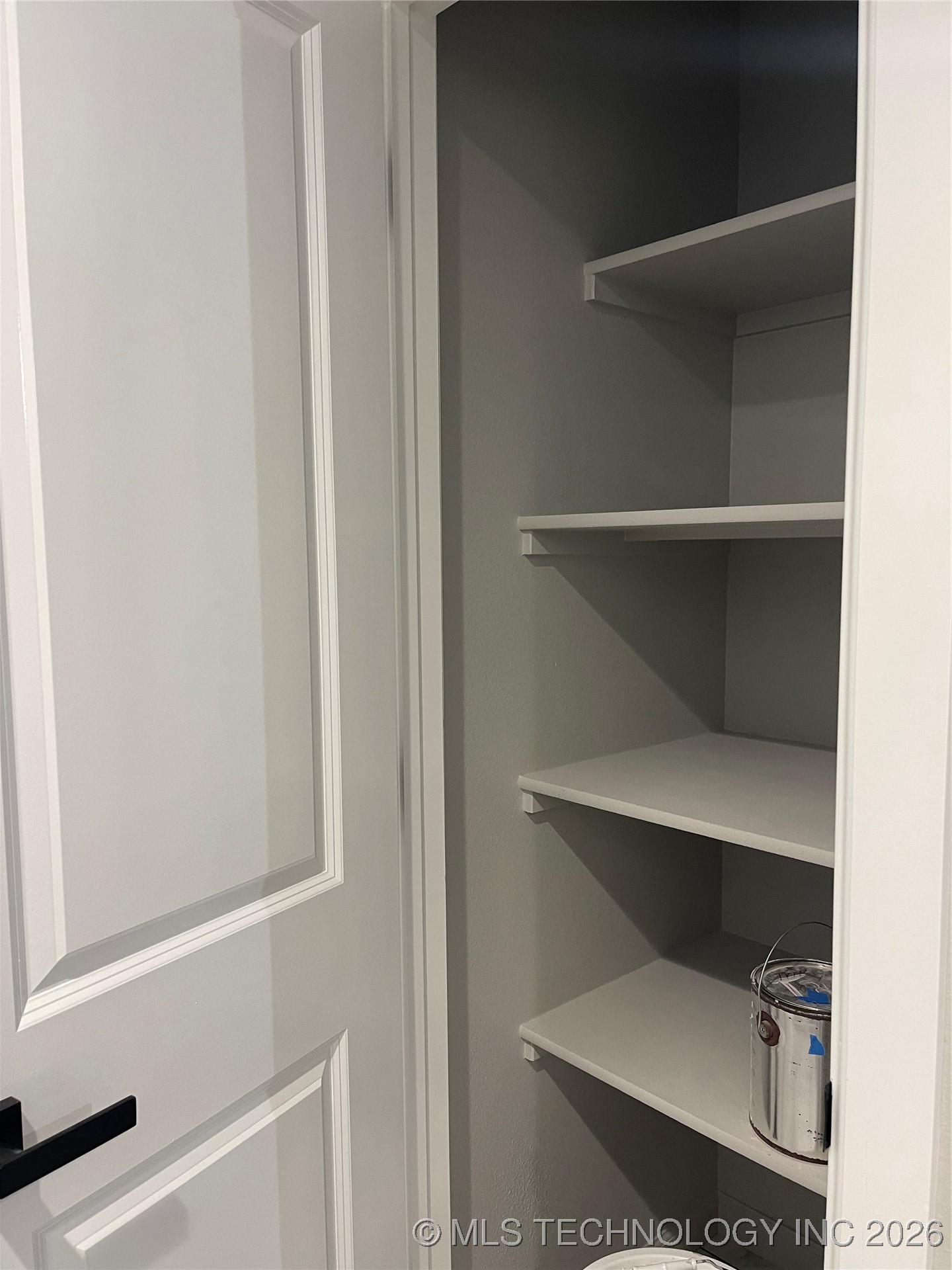 5305 E Admiral Boulevard A-b Property Photo 8