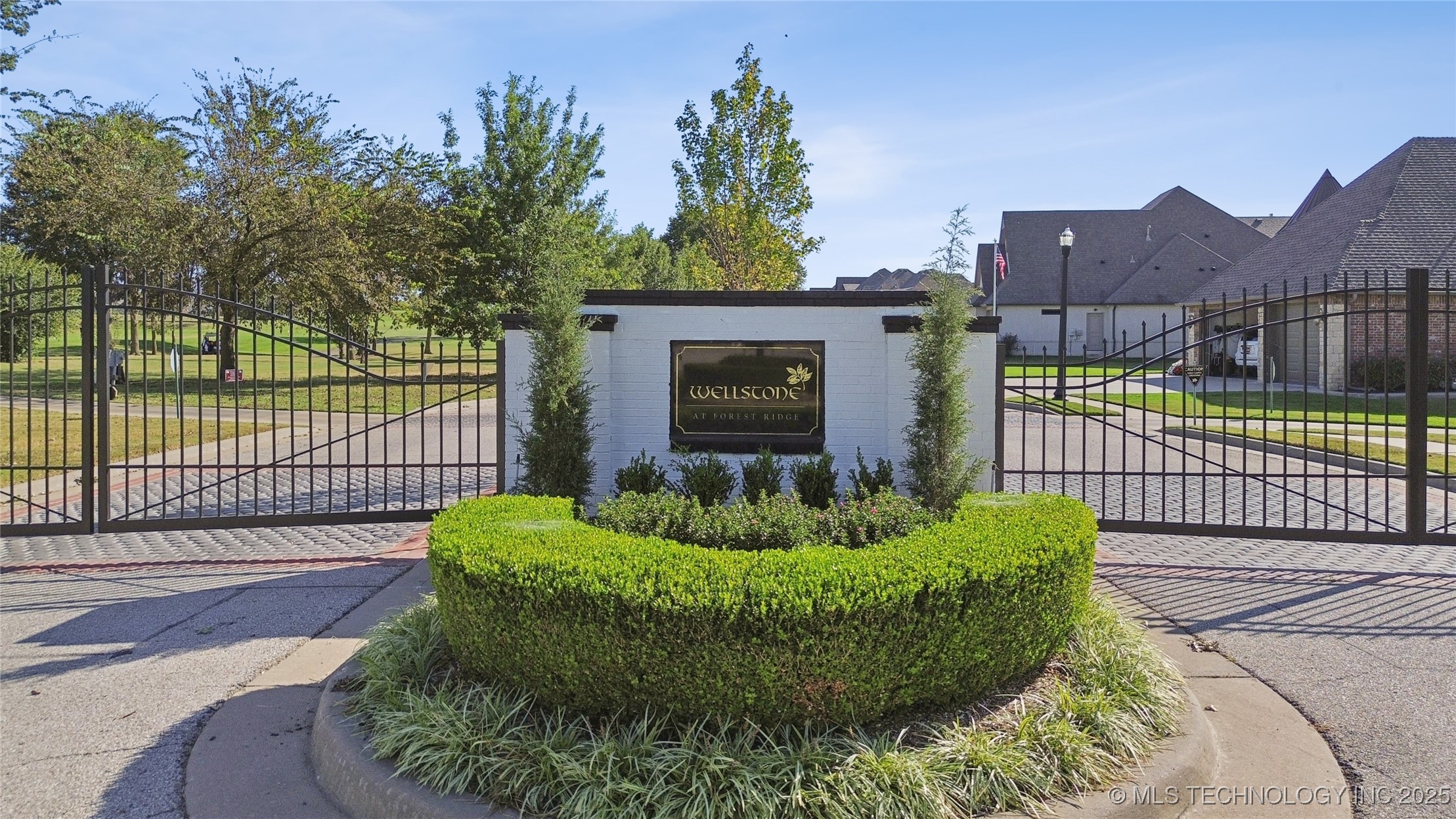 406 N 84th Place Property Photo 18