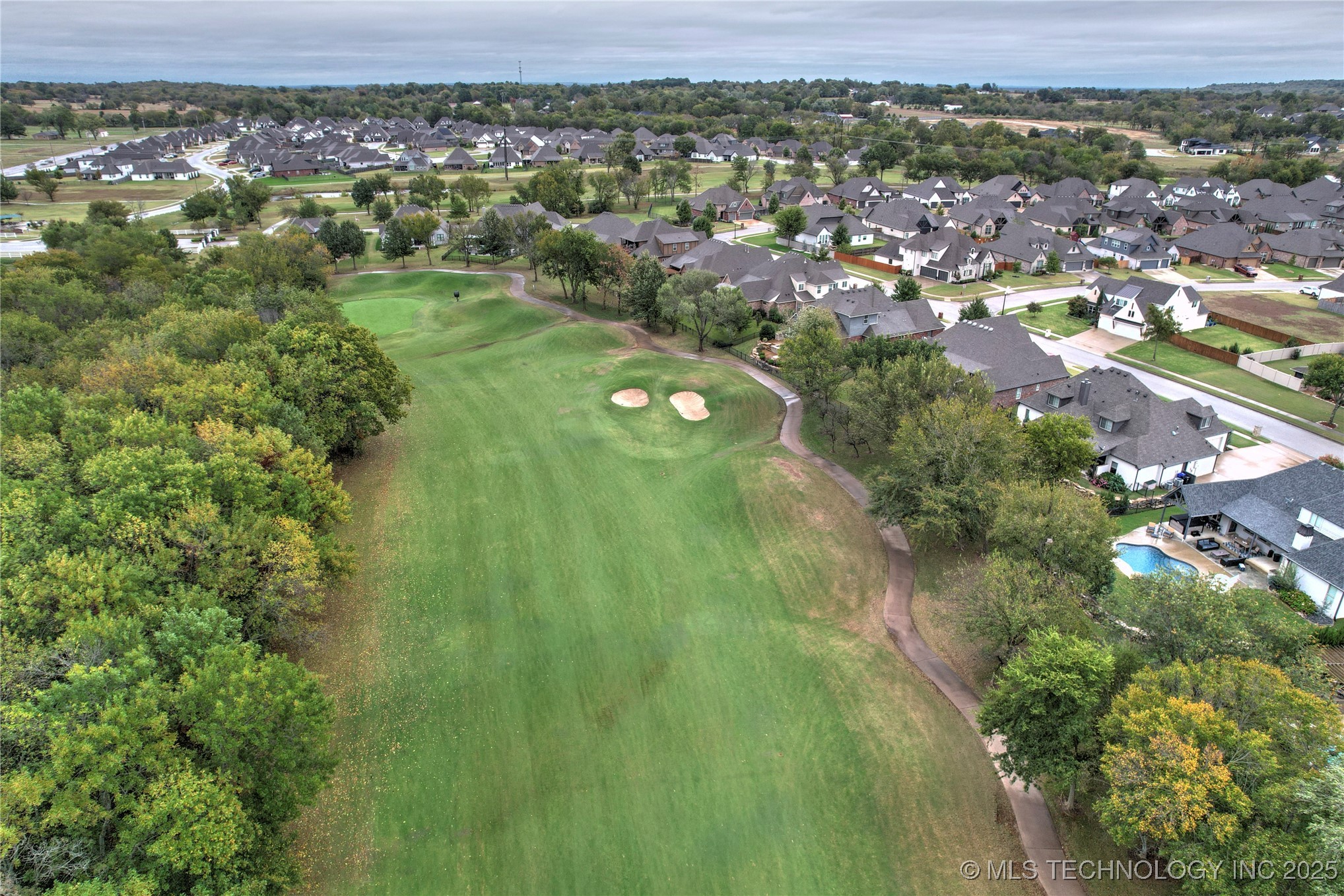 406 N 84th Place Property Photo 19