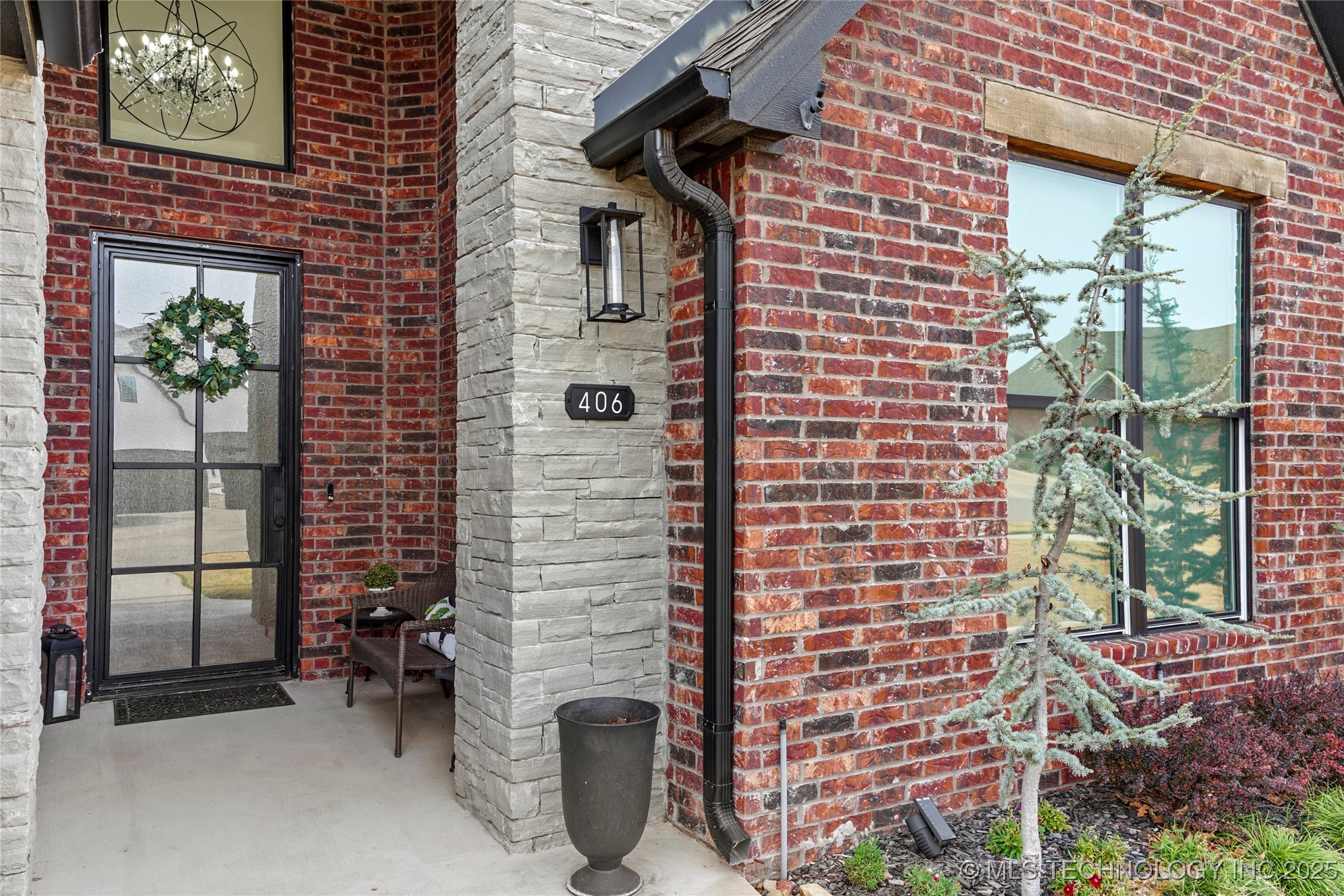 406 N 84th Place Property Photo 20