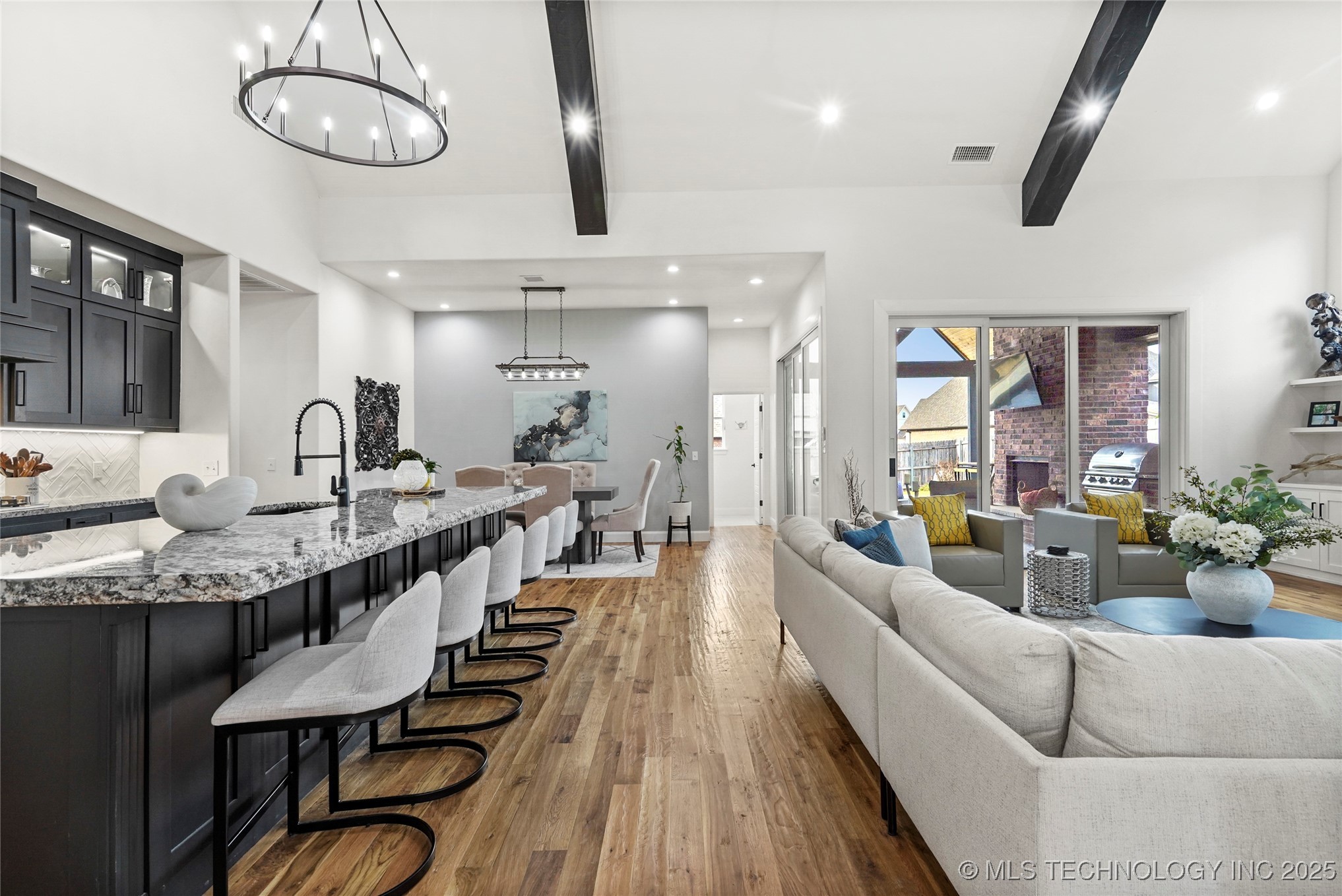 406 N 84th Place Property Photo 21