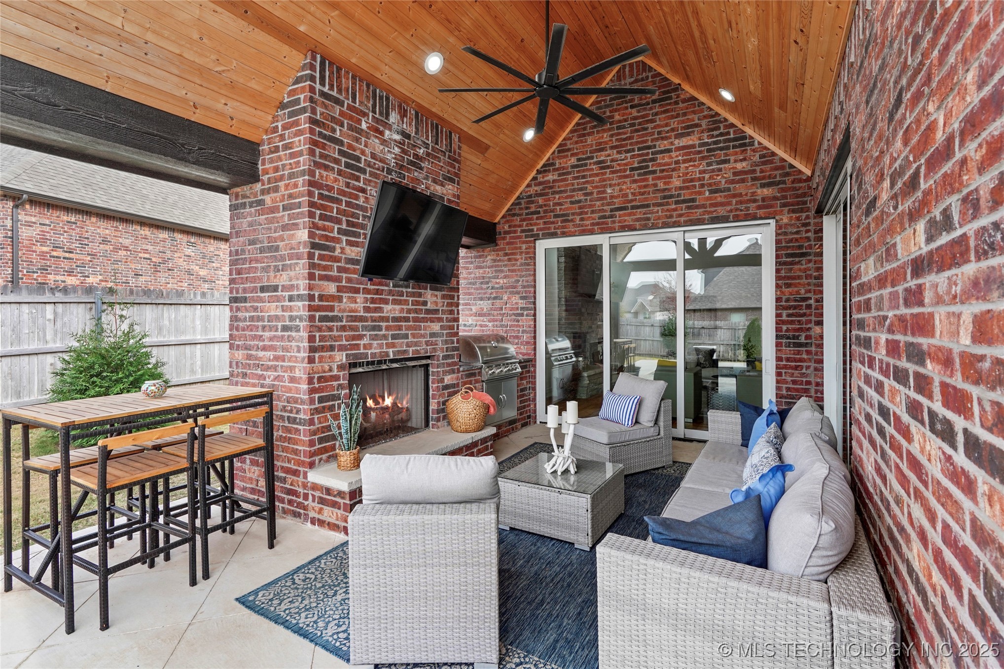 406 N 84th Place Property Photo 37