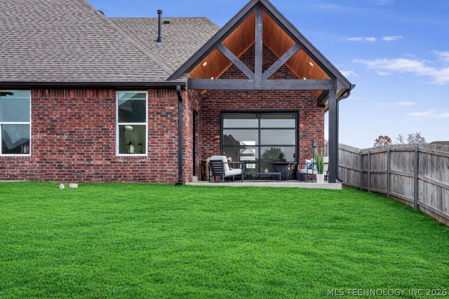 406 N 84th Place Property Photo 44