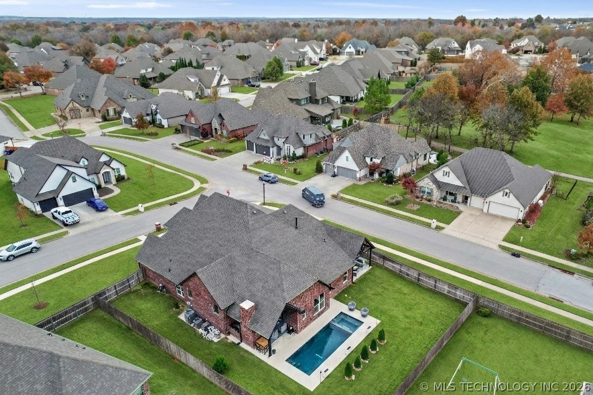 406 N 84th Place Property Photo 54