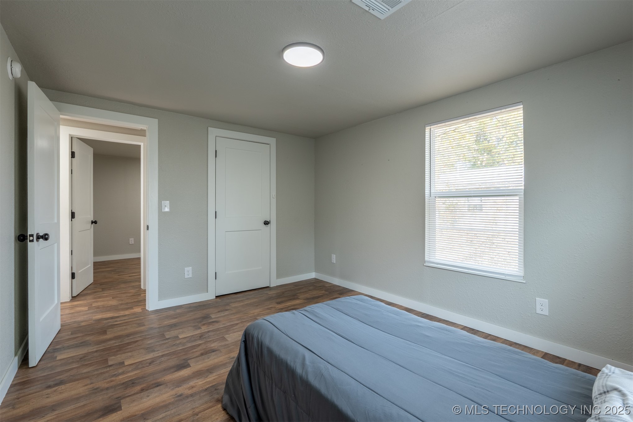 717 N Bristow Avenue Property Photo 10