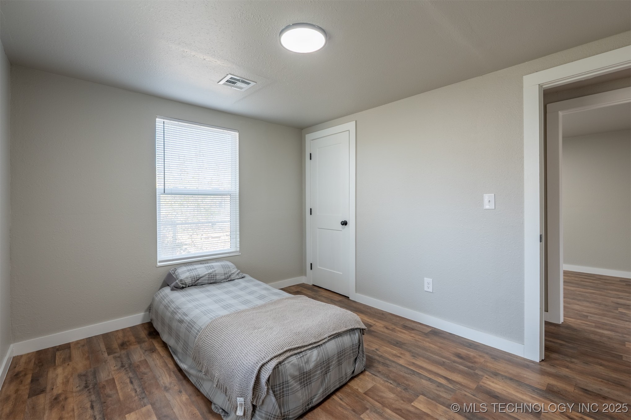 717 N Bristow Avenue Property Photo 13