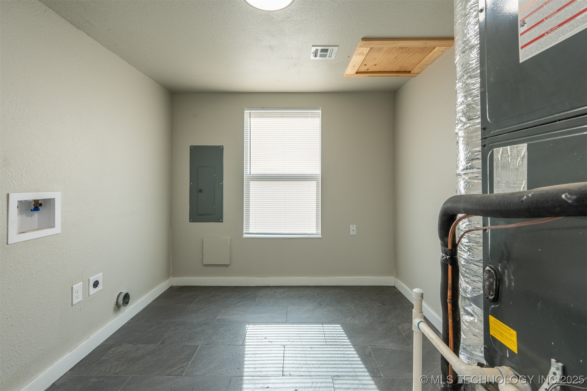 717 N Bristow Avenue Property Photo 15