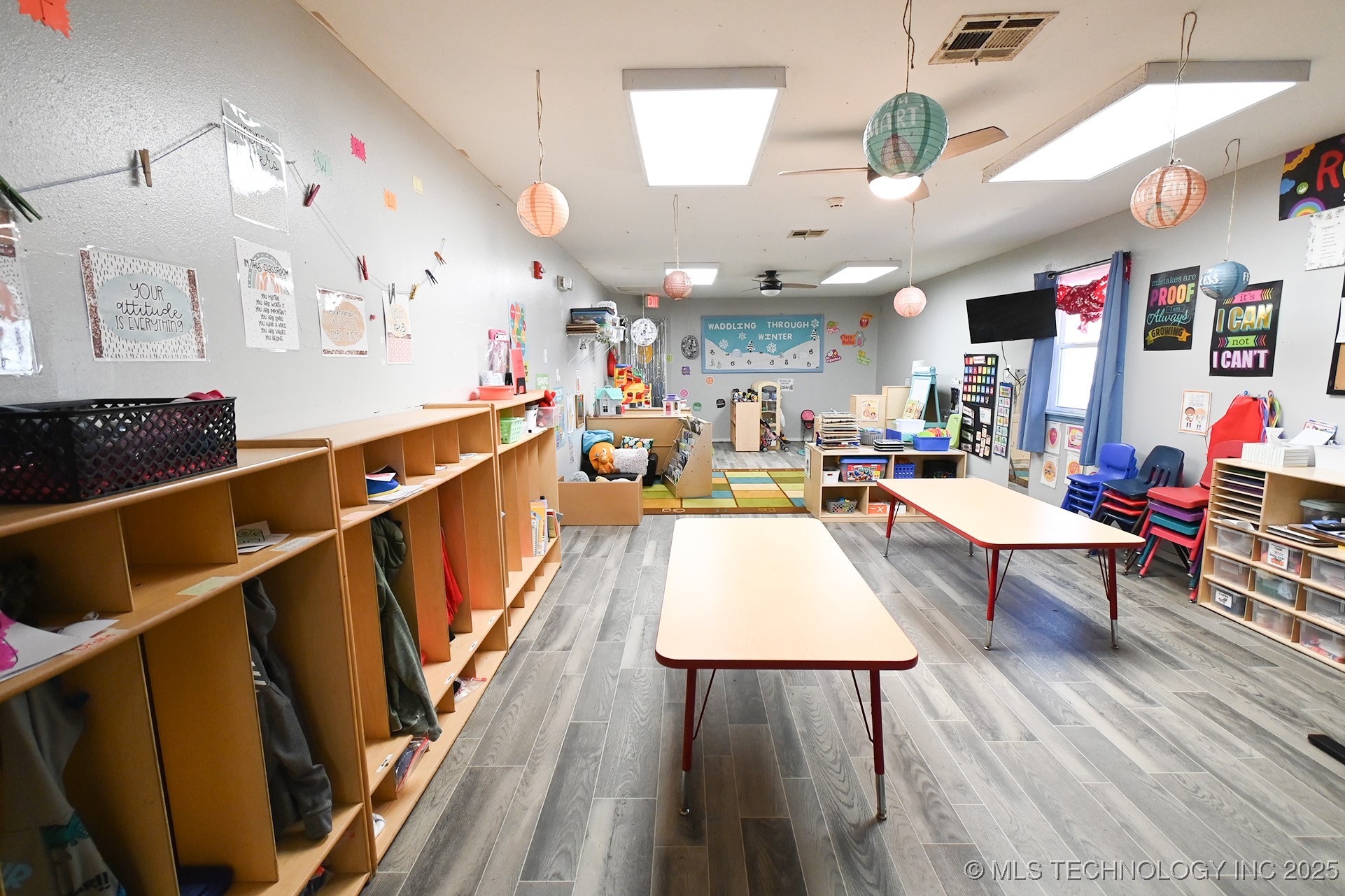 1104 Campbell Road E Property Photo 11