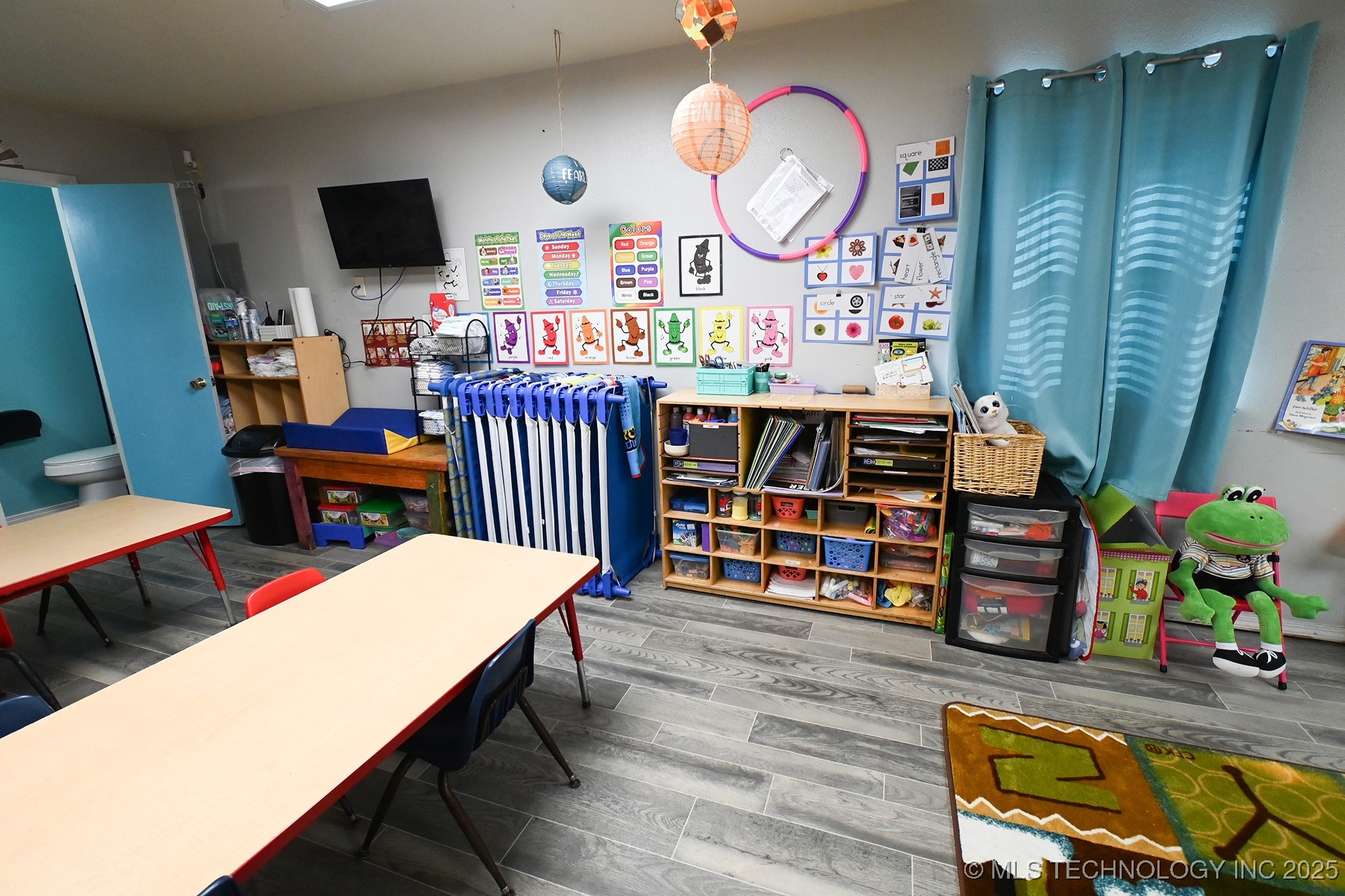 1104 Campbell Road E Property Photo 15