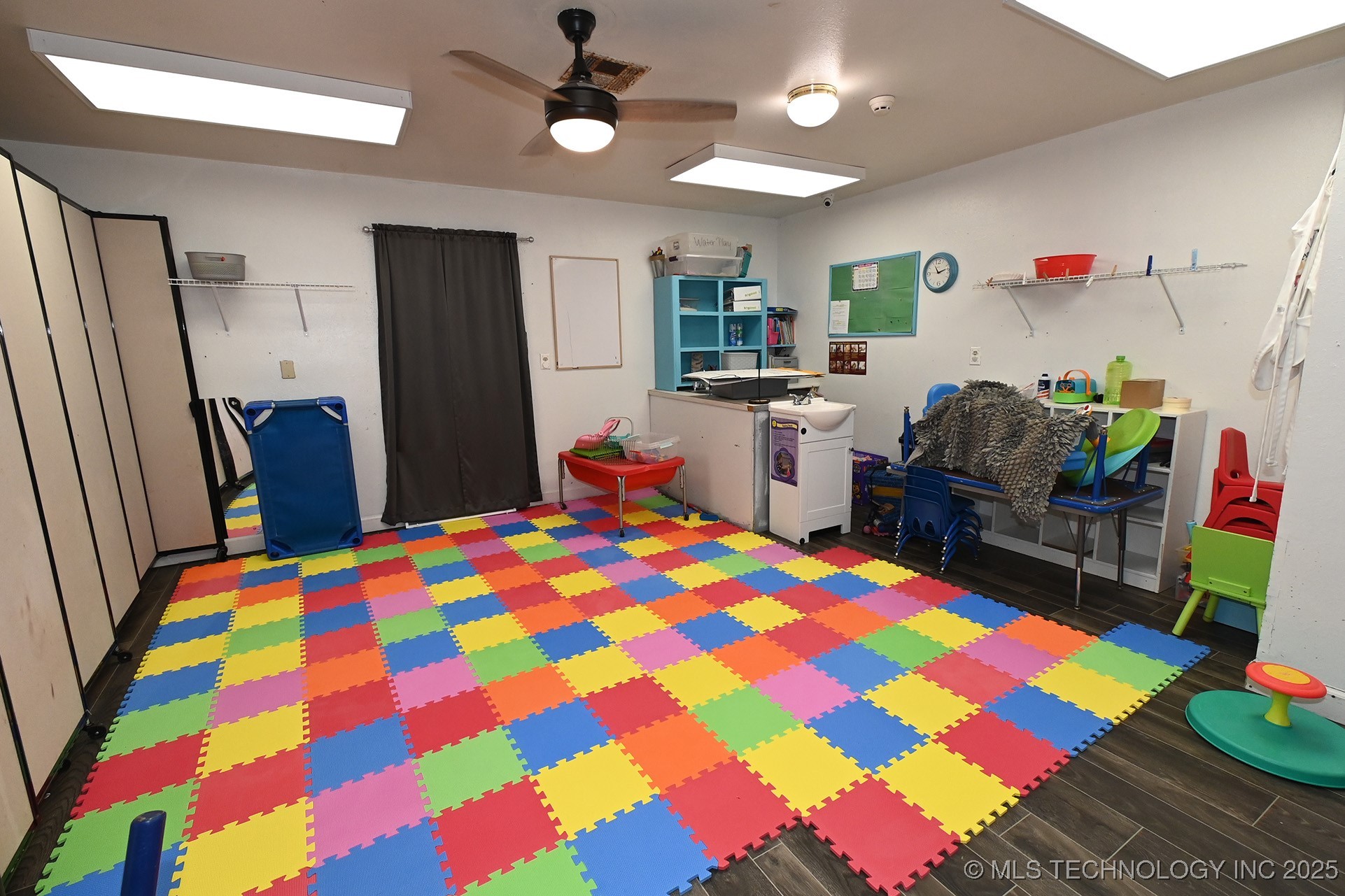 1104 Campbell Road E Property Photo 23