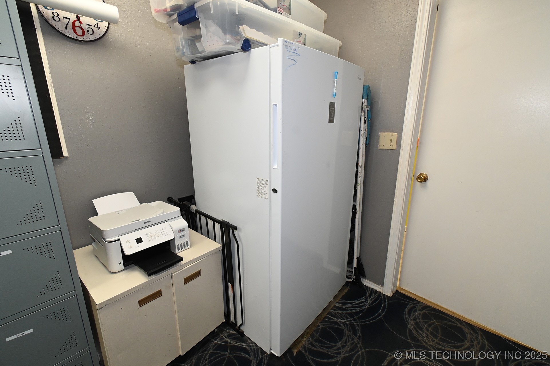 1104 Campbell Road E Property Photo 32