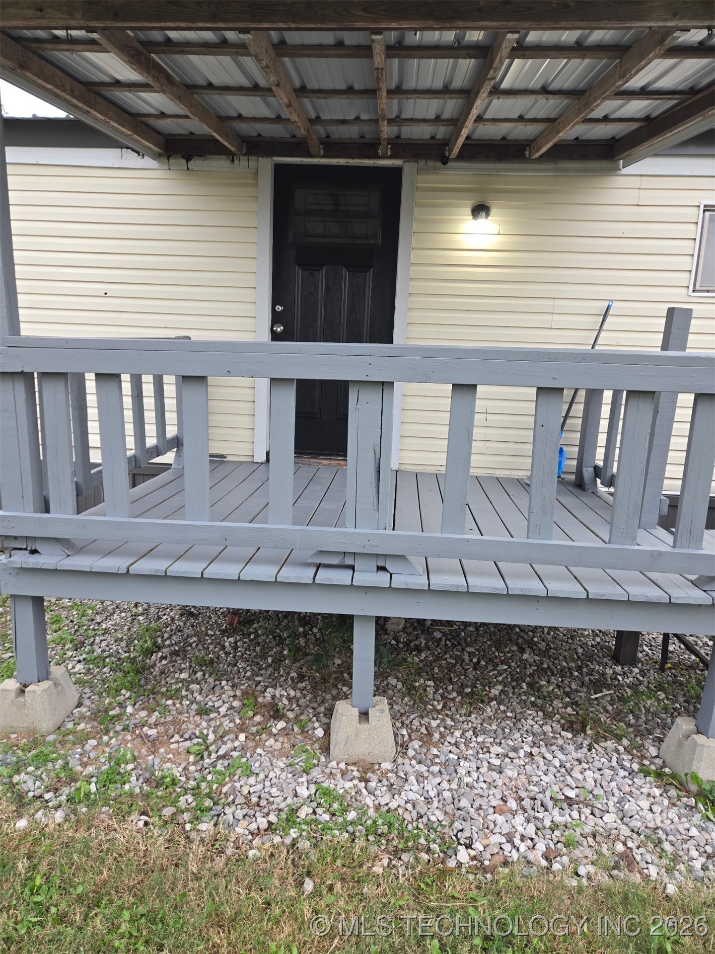 1104 Campbell Road E Property Photo 44