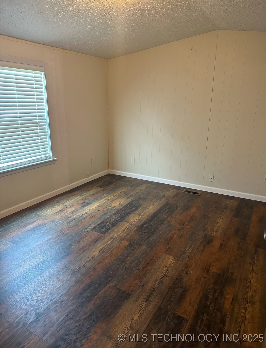 1104 Campbell Road E Property Photo 50