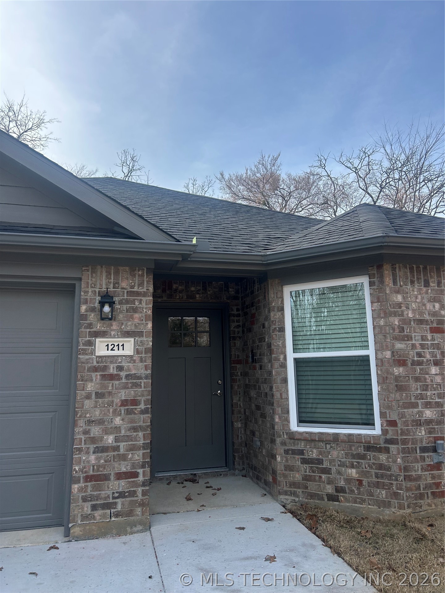 1211 Four Seasons Drive Property Photo 2