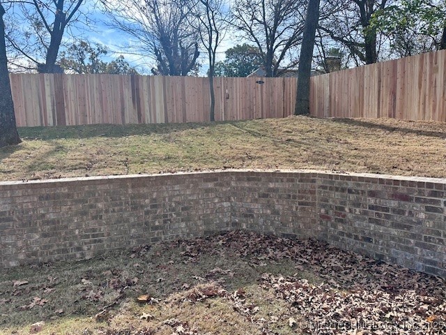 1211 Four Seasons Drive Property Photo 4