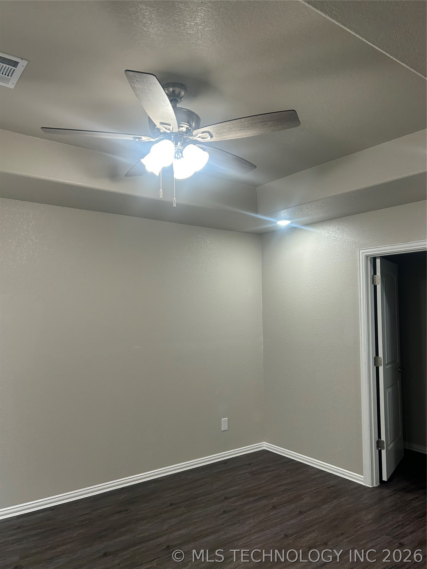 1211 Four Seasons Drive Property Photo 12