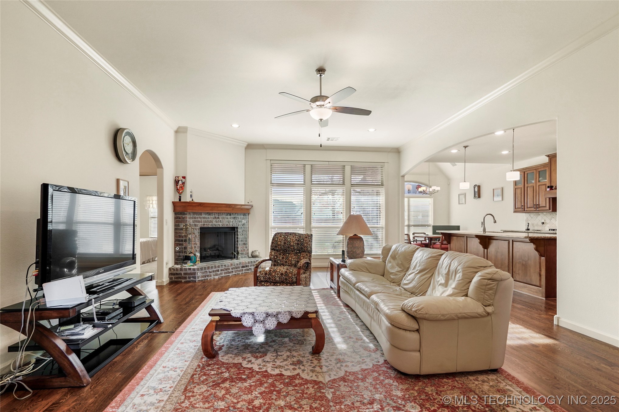 3729 S Elder Boulevard Property Photo 4