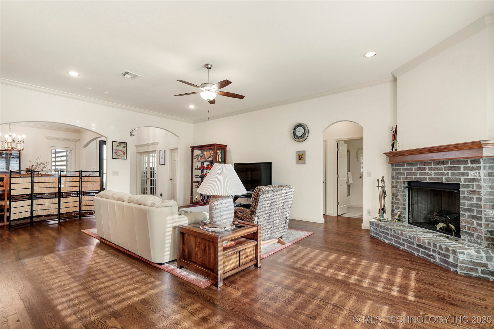 3729 S Elder Boulevard Property Photo 8