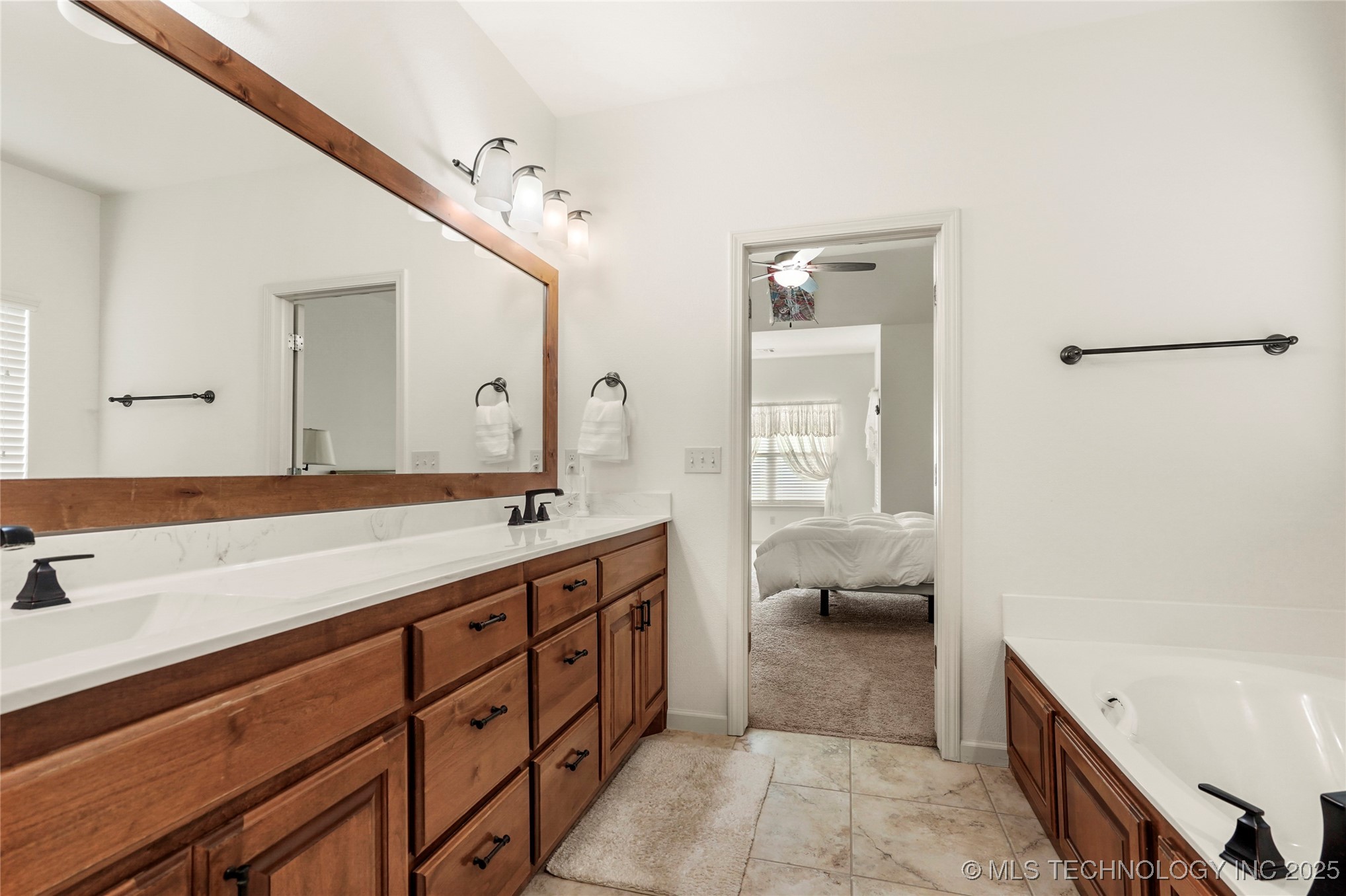 3729 S Elder Boulevard Property Photo 24