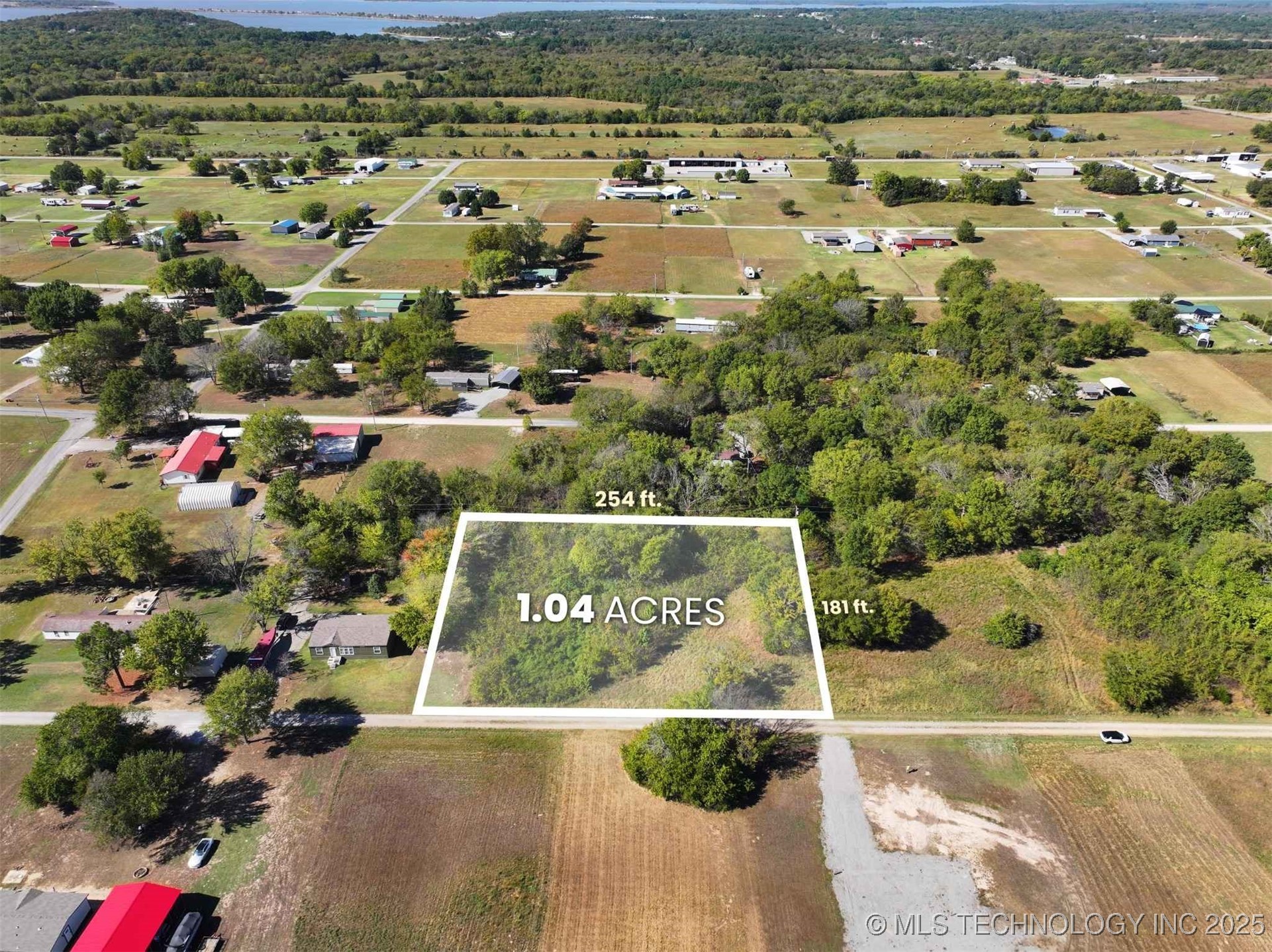 1920 Green Meadow Road Property Photo 2