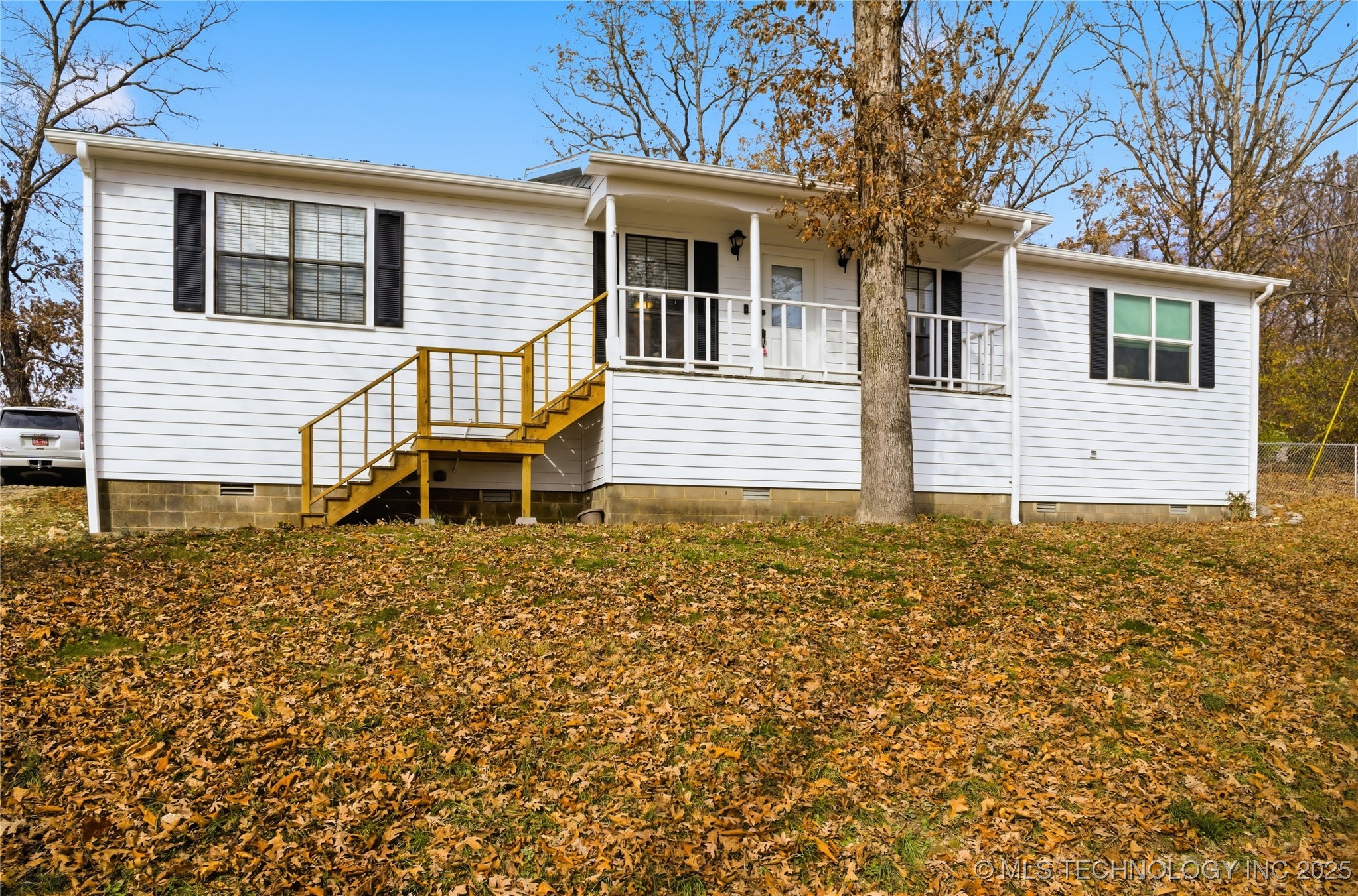 474677 E 611 Property Photo 2