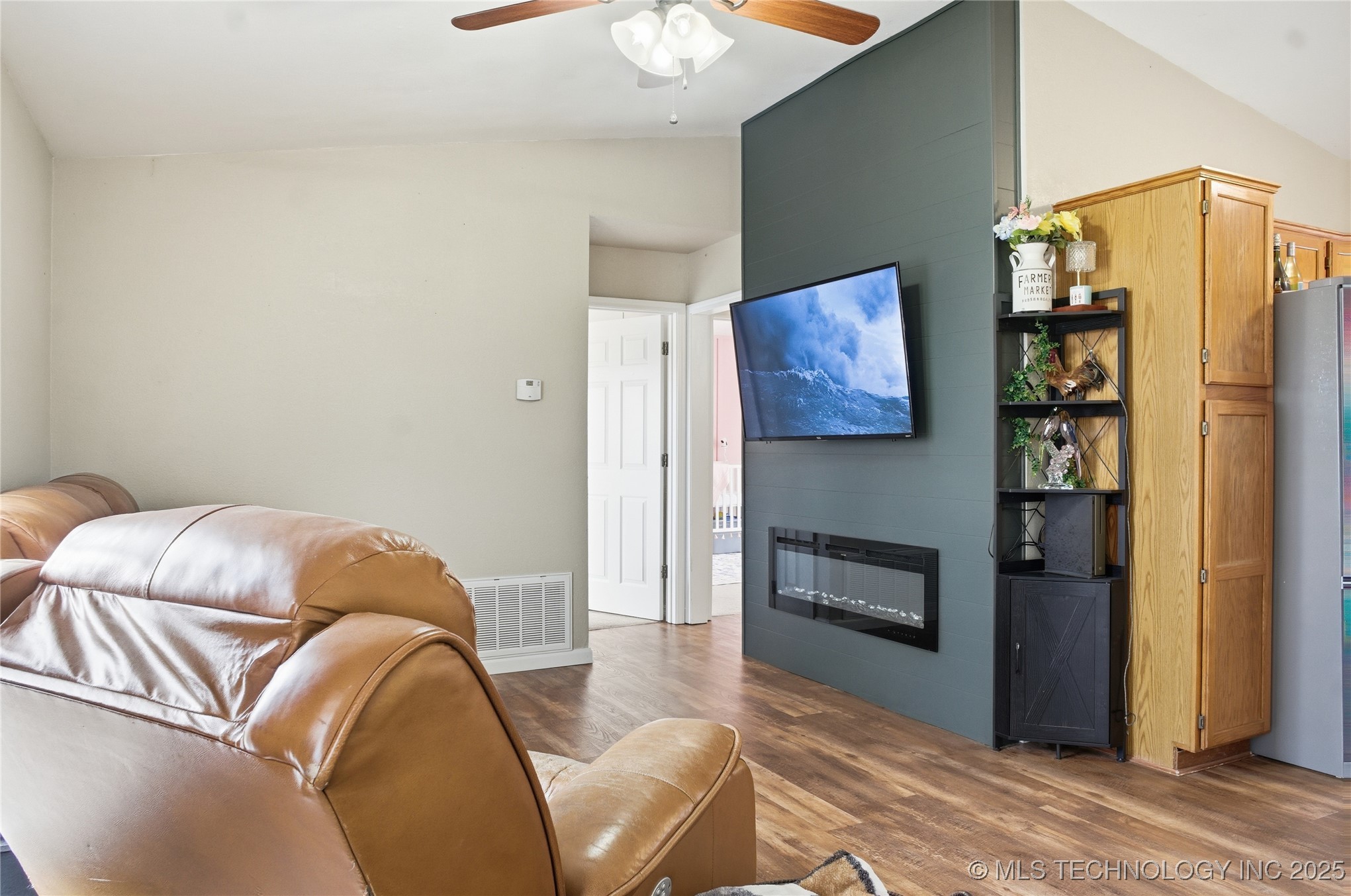 474677 E 611 Property Photo 8