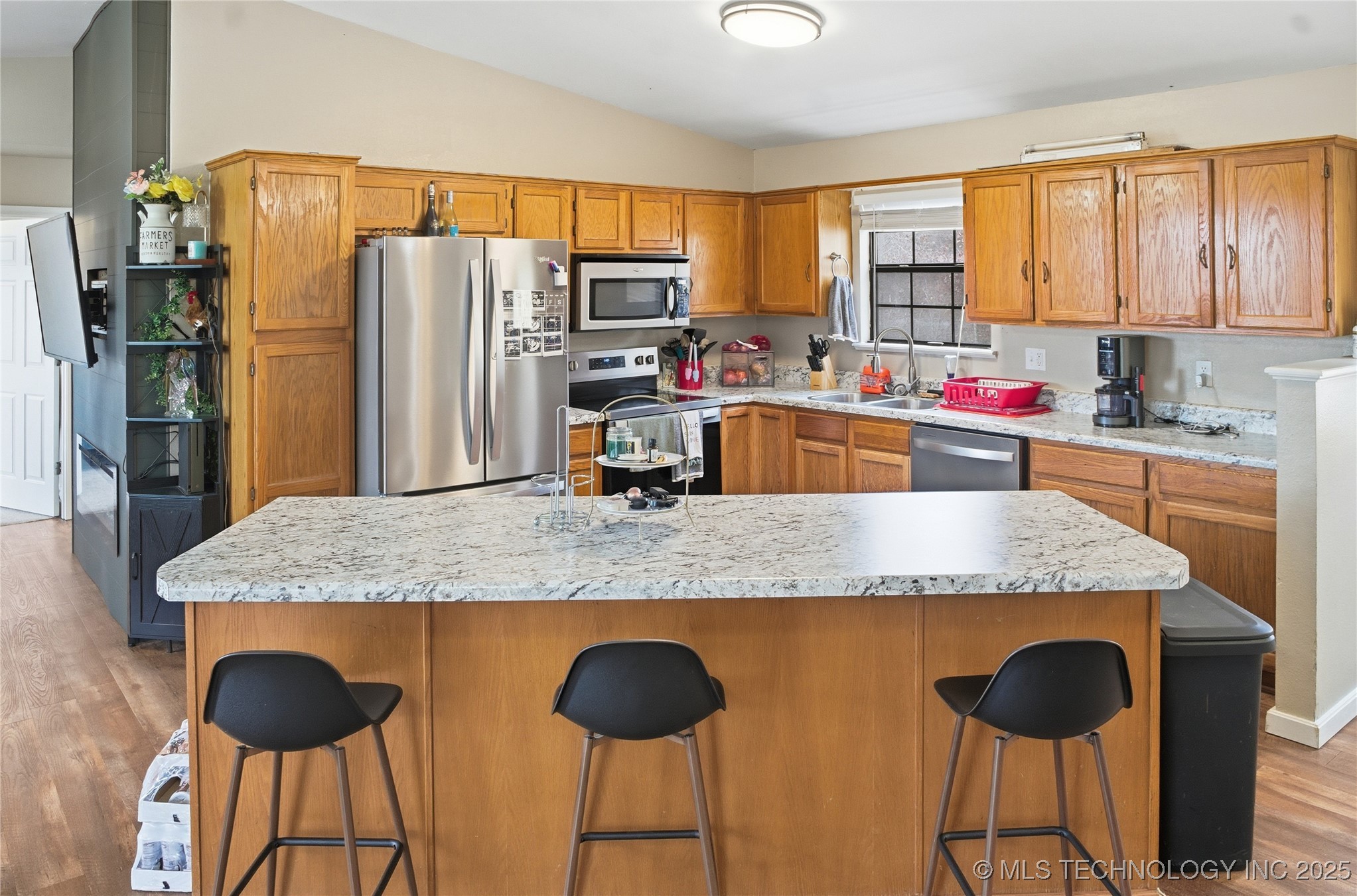 474677 E 611 Property Photo 11