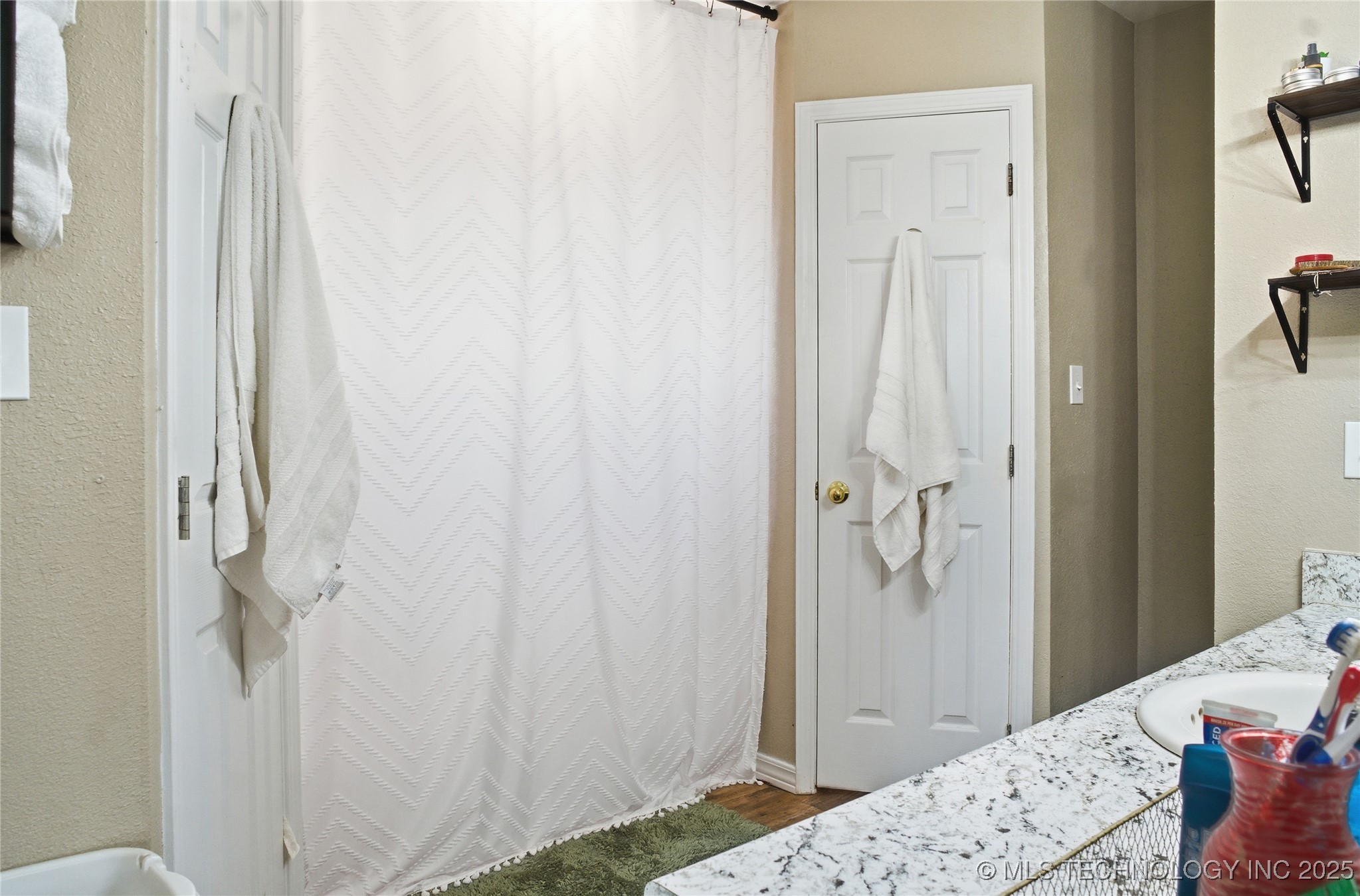 474677 E 611 Property Photo 23