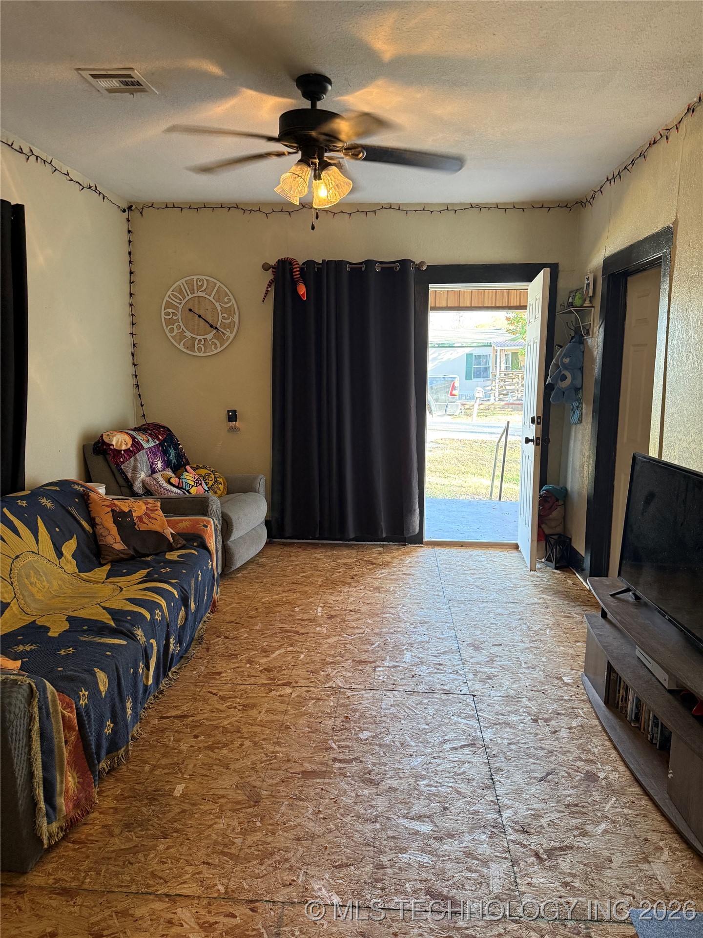 901 A Street Se Property Photo 4