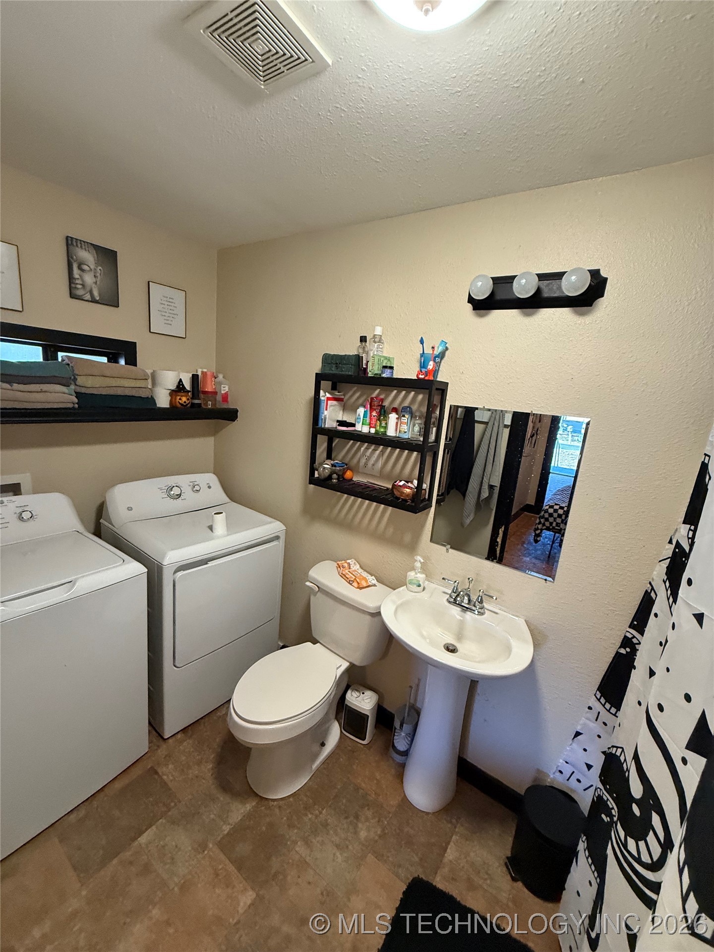 901 A Street Se Property Photo 10