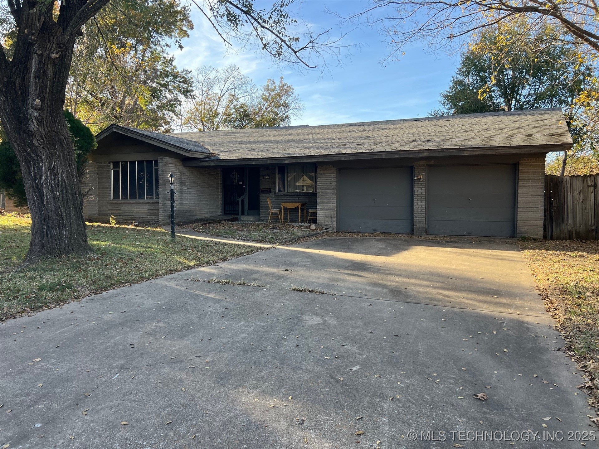 5732 S 70th East Avenue Property Photo 1