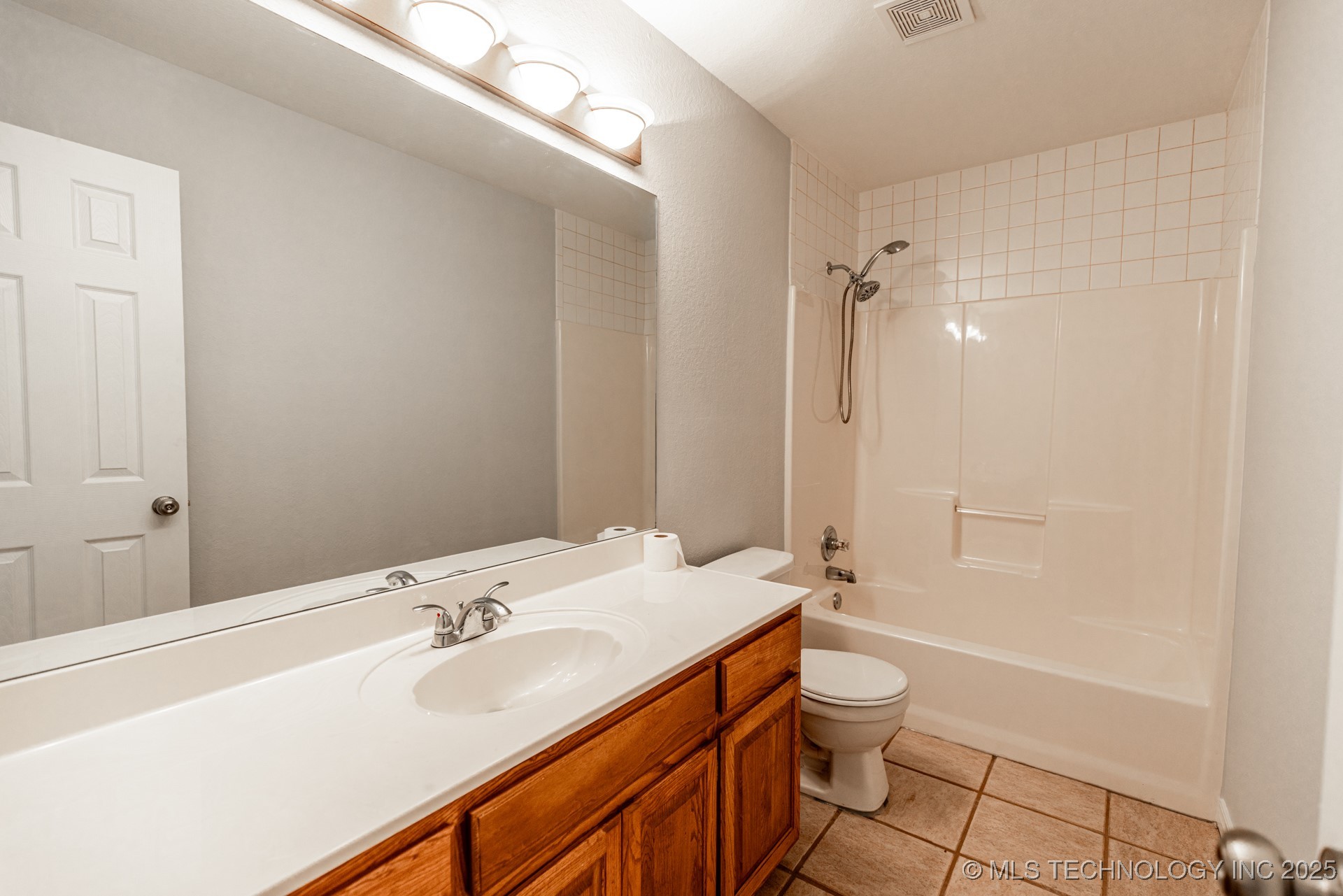 21440 E 104th Street S Property Photo 19