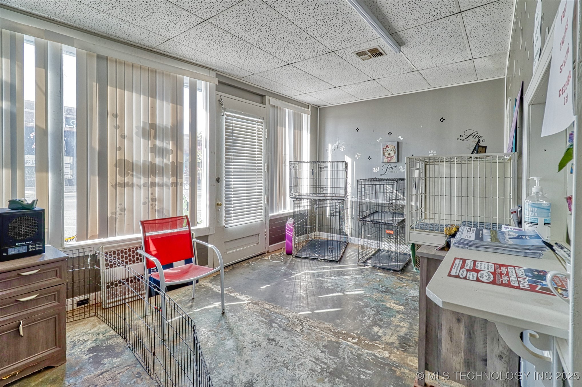 117 S Main Property Photo 4