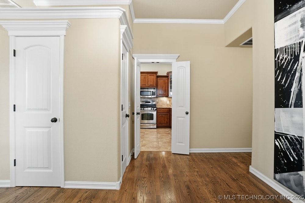 2712 W Natchez Street Property Photo 7