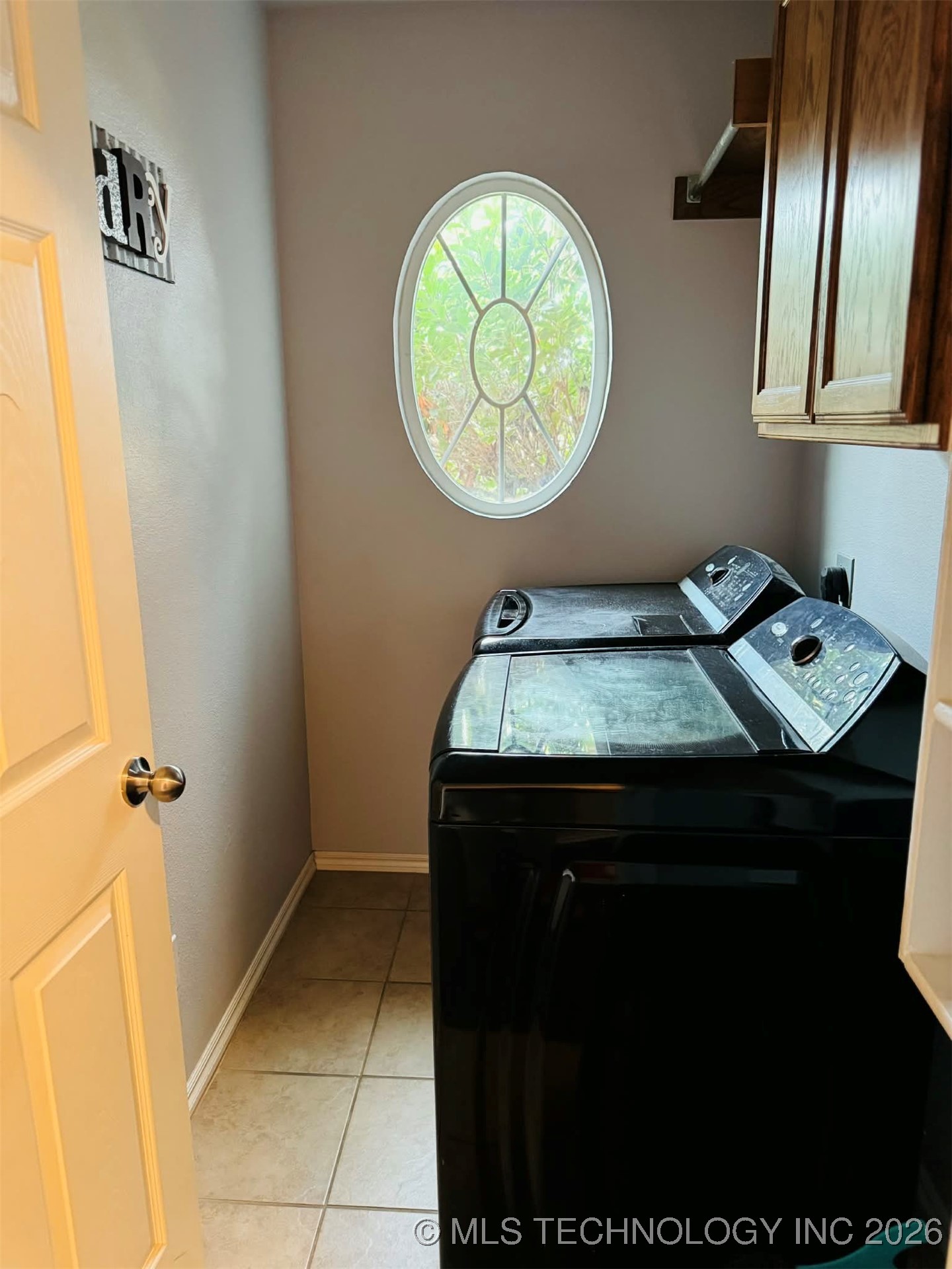 4008 Red Apple Property Photo 2