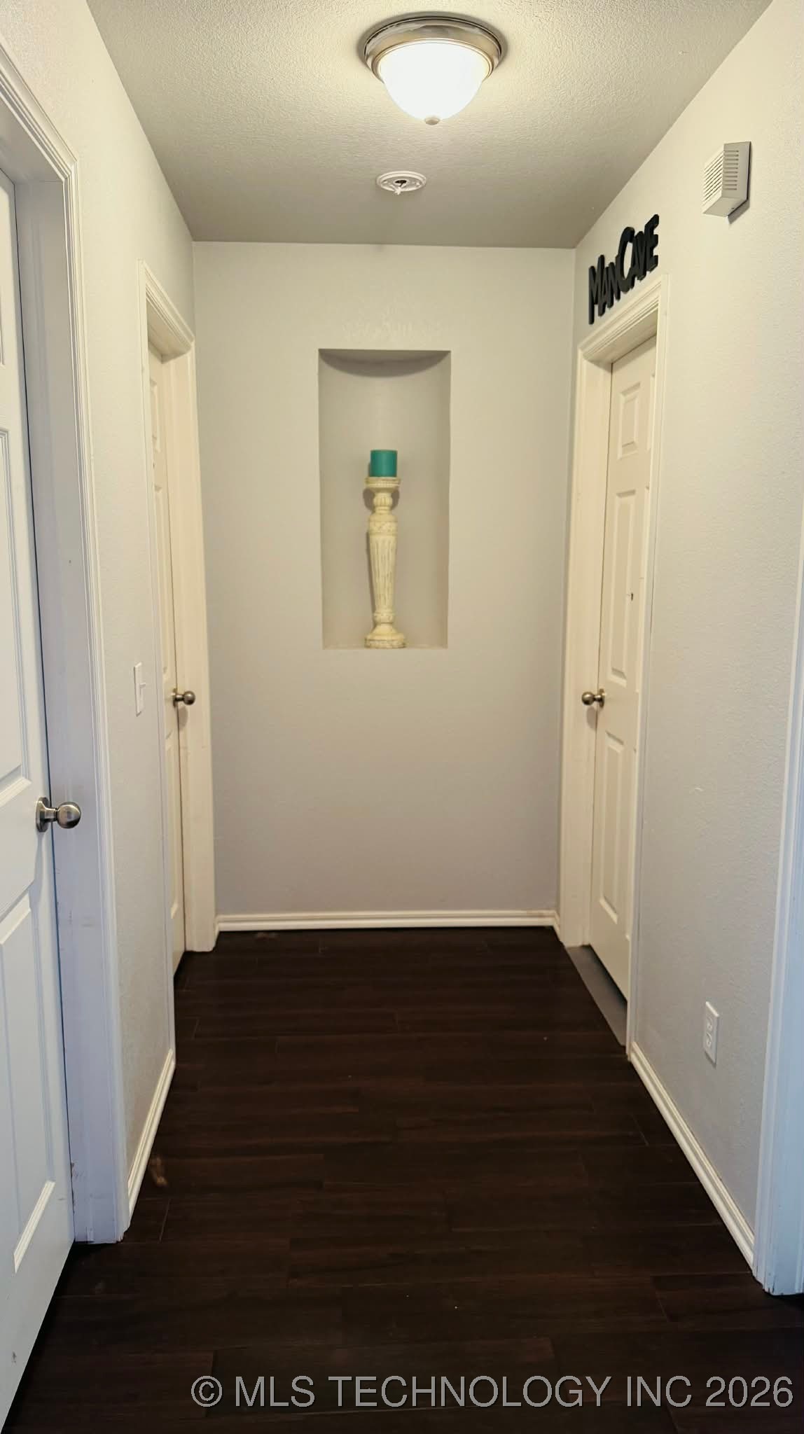 4008 Red Apple Property Photo 3