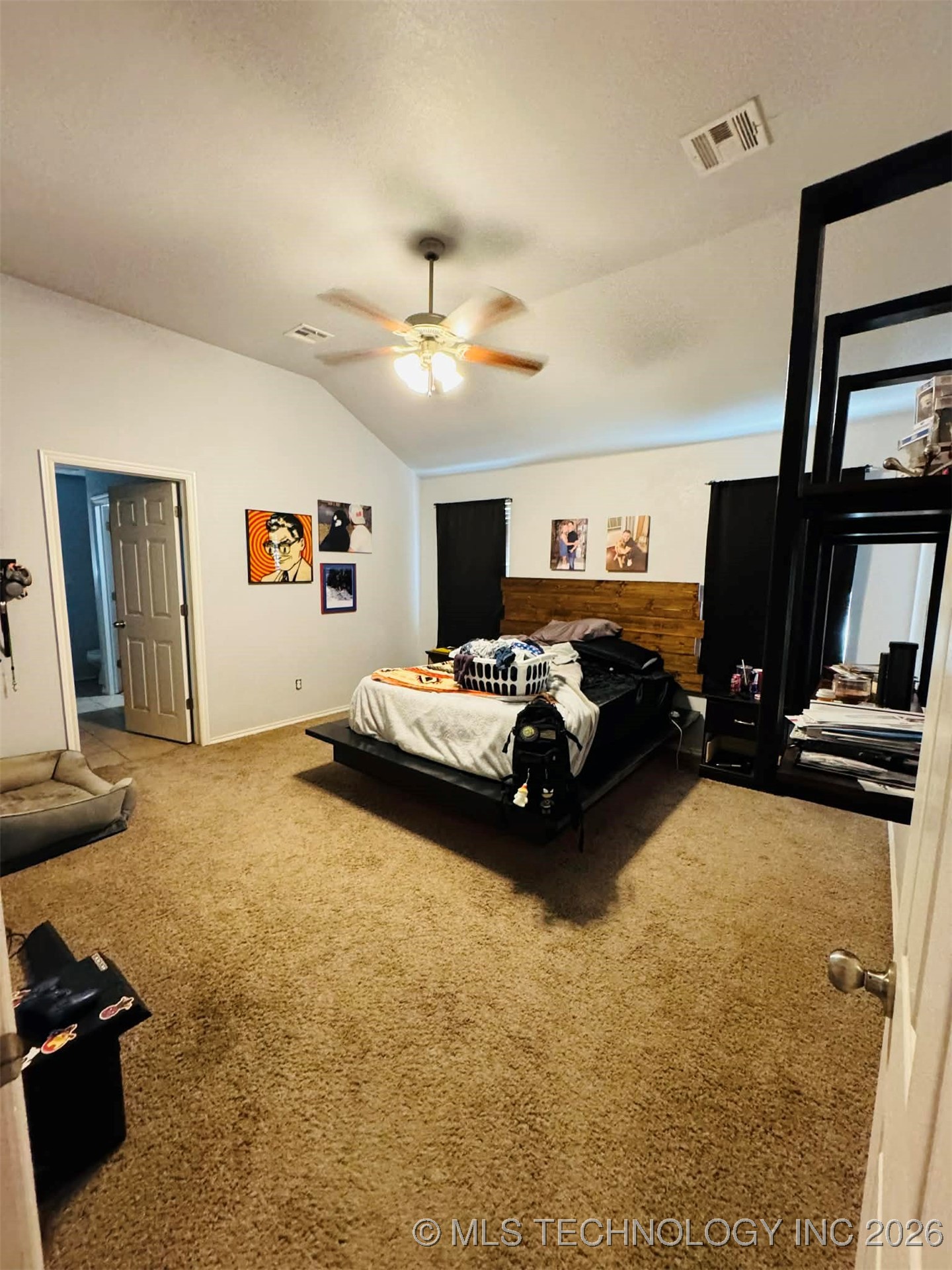 4008 Red Apple Property Photo 7