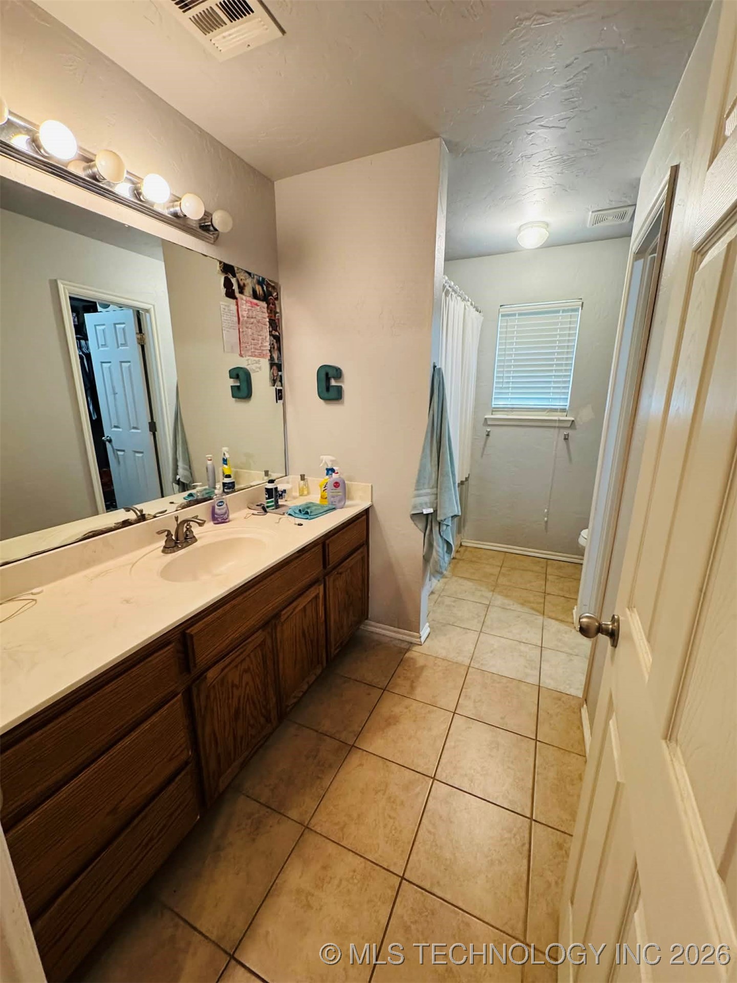 4008 Red Apple Property Photo 8