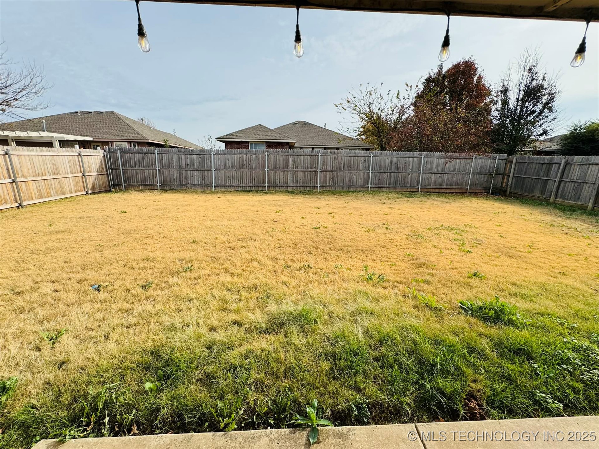 4008 Red Apple Property Photo 9