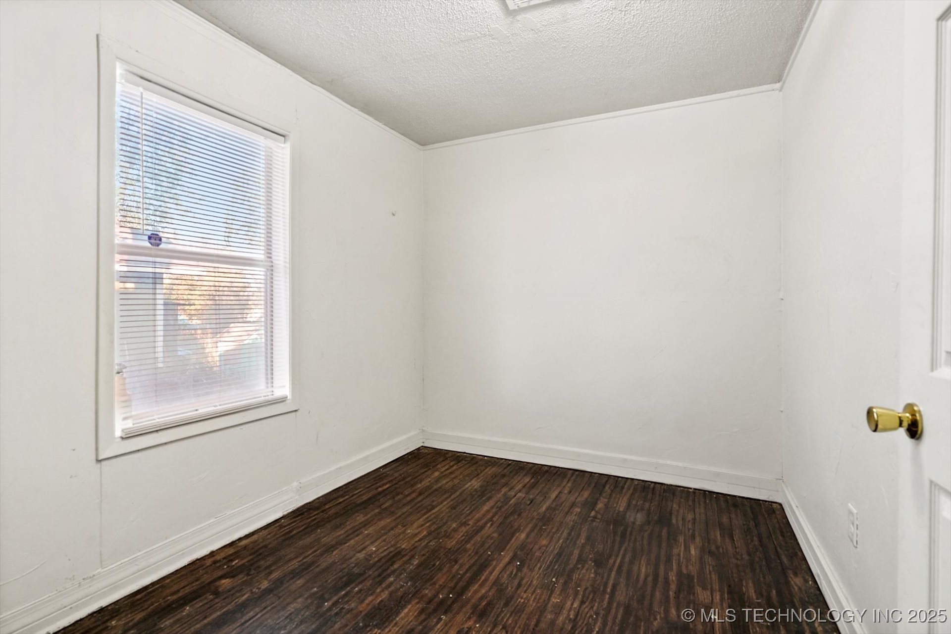 2229 E Oklahoma Street Property Photo 12