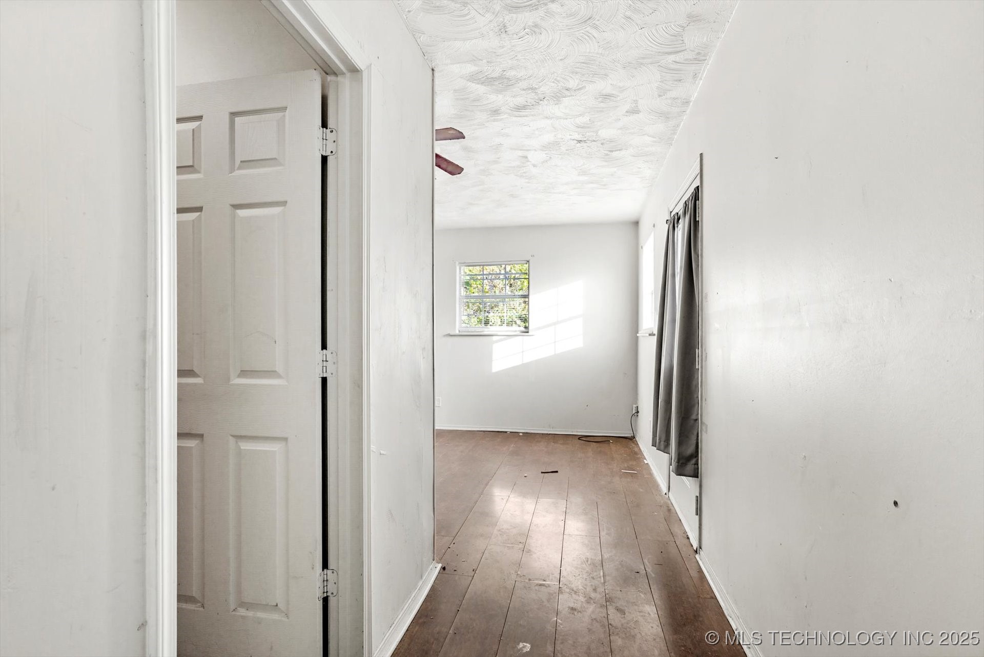 2229 E Oklahoma Street Property Photo 14