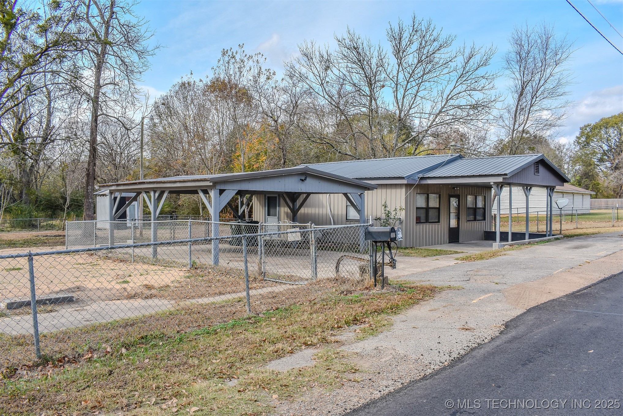 406 Se I Street Property Photo 2