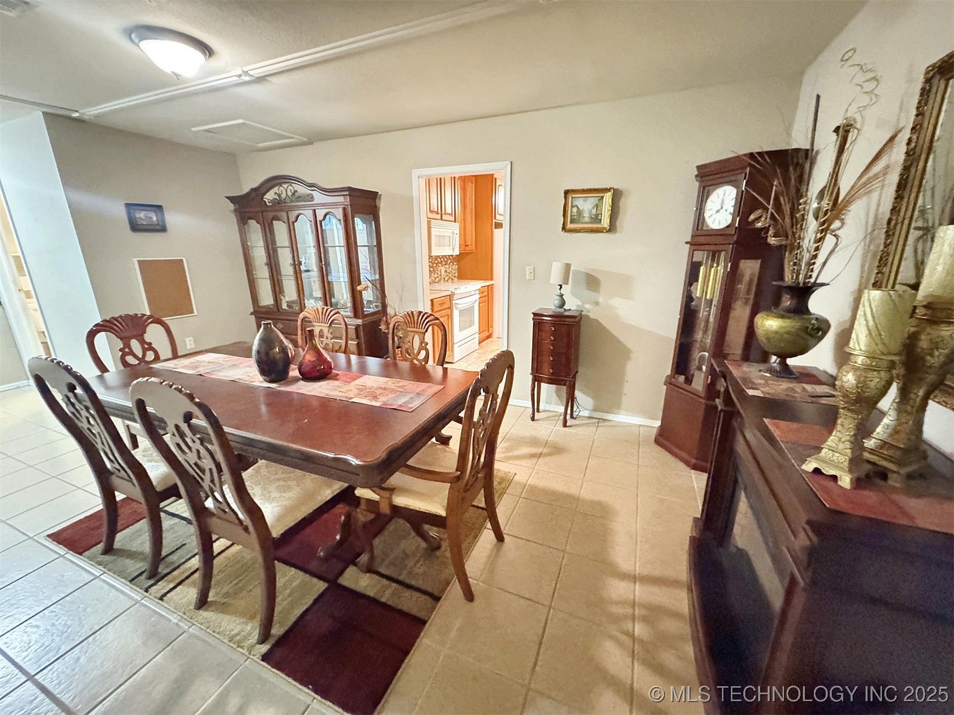 510 Beverly Avenue Property Photo 22