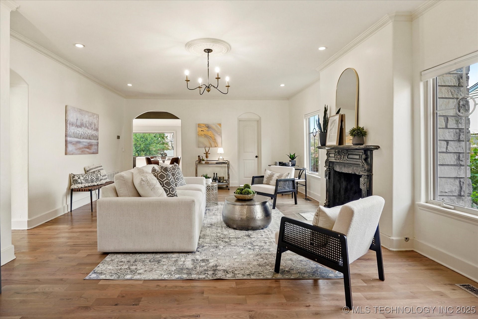 3532 S Utica Avenue Property Photo 7