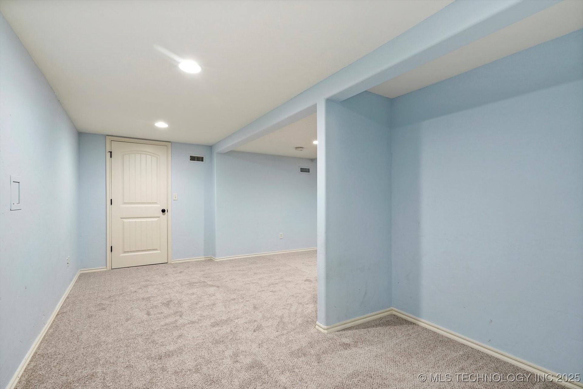 3532 S Utica Avenue Property Photo 32